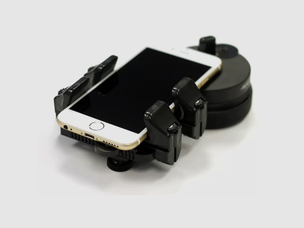 NOVAGRADE Smartphone Adapter with Double Clamp, image 1 of 3