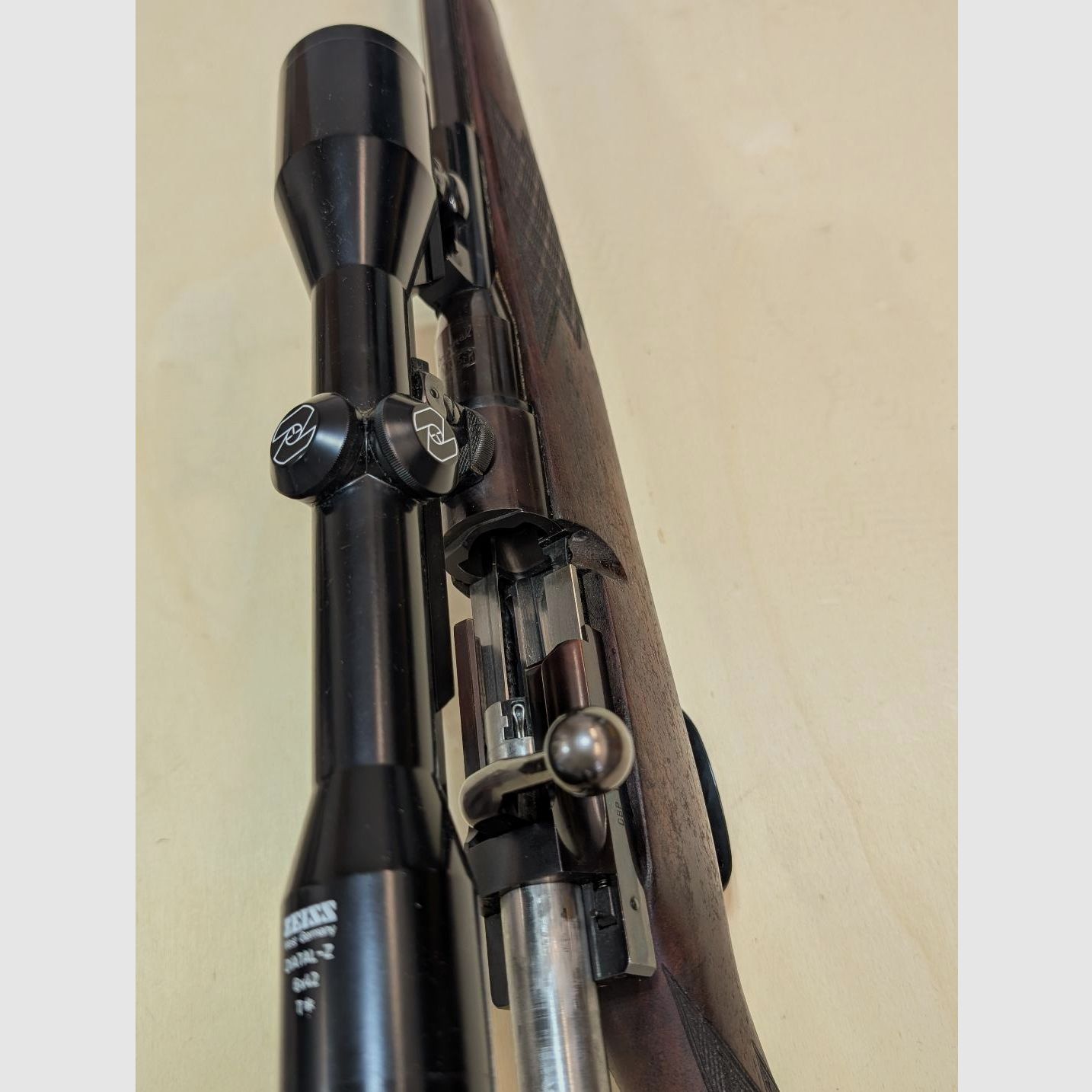 Mauser C66 . Repetierer im Kaliber  7x64 mit Zielfernrohr