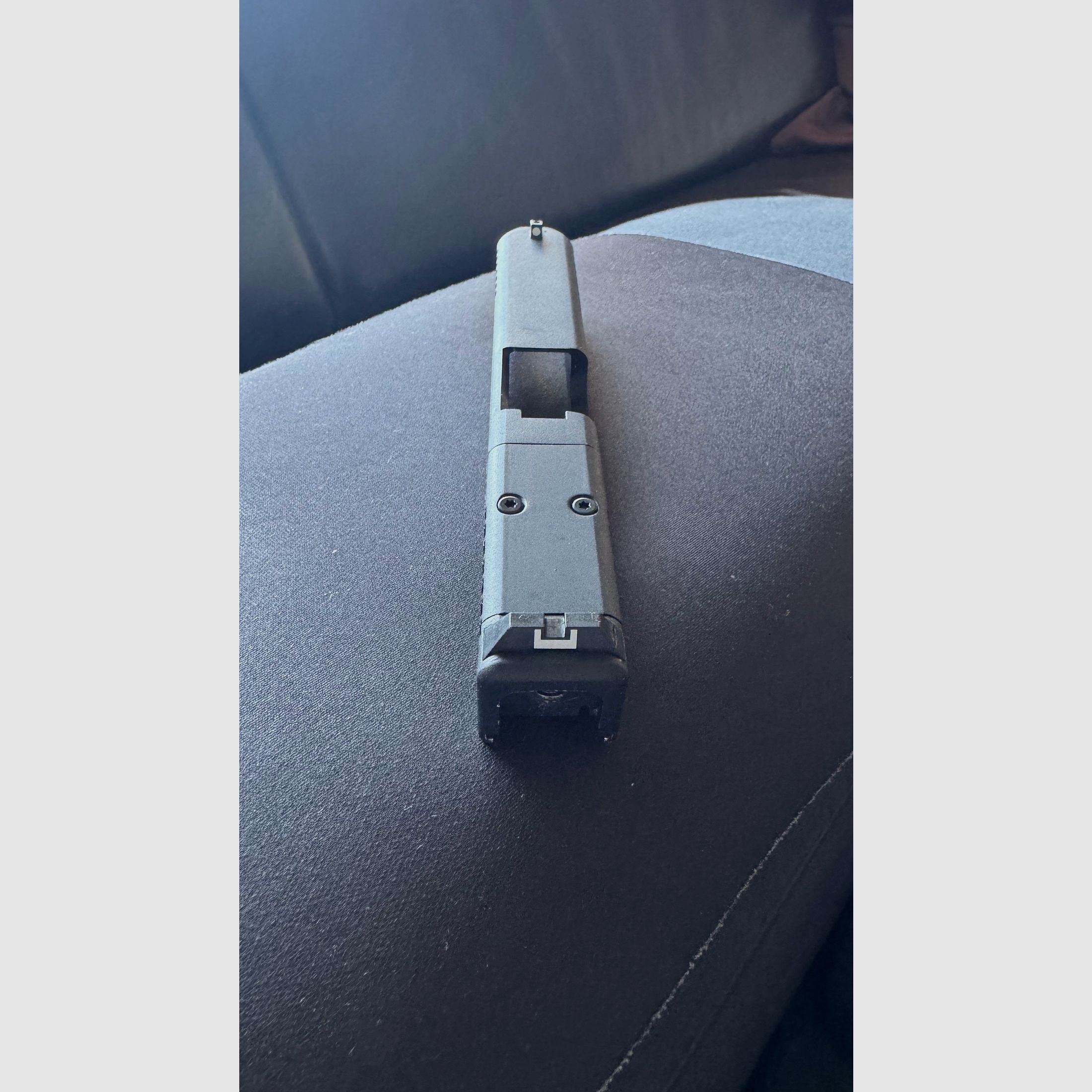 Originele GHK Glock 17 Gen 5 Aluminium Sluiter & Loop incl. Terugslagveer & Trigger Locator