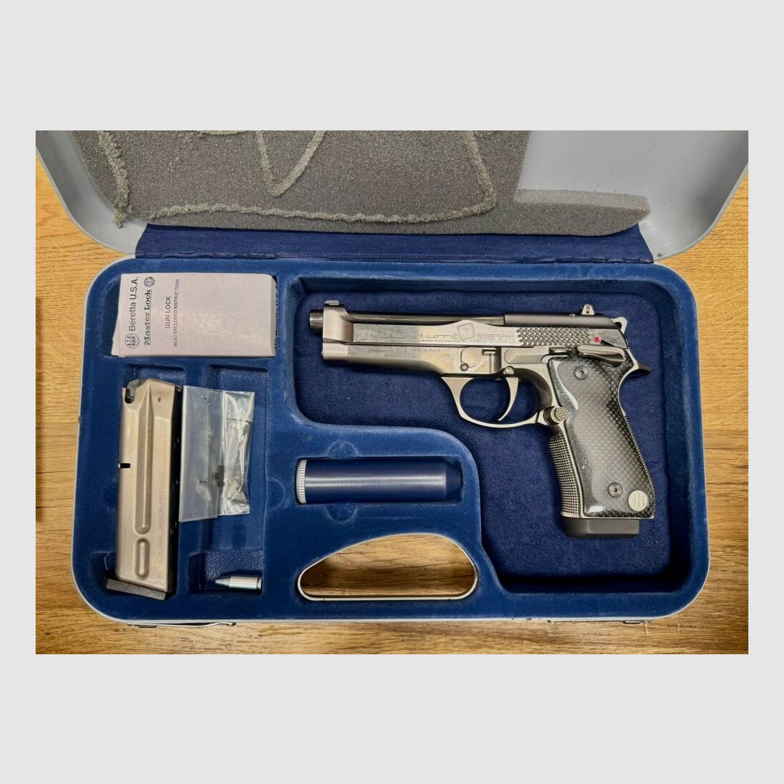 Beretta 92 edición especial billennium