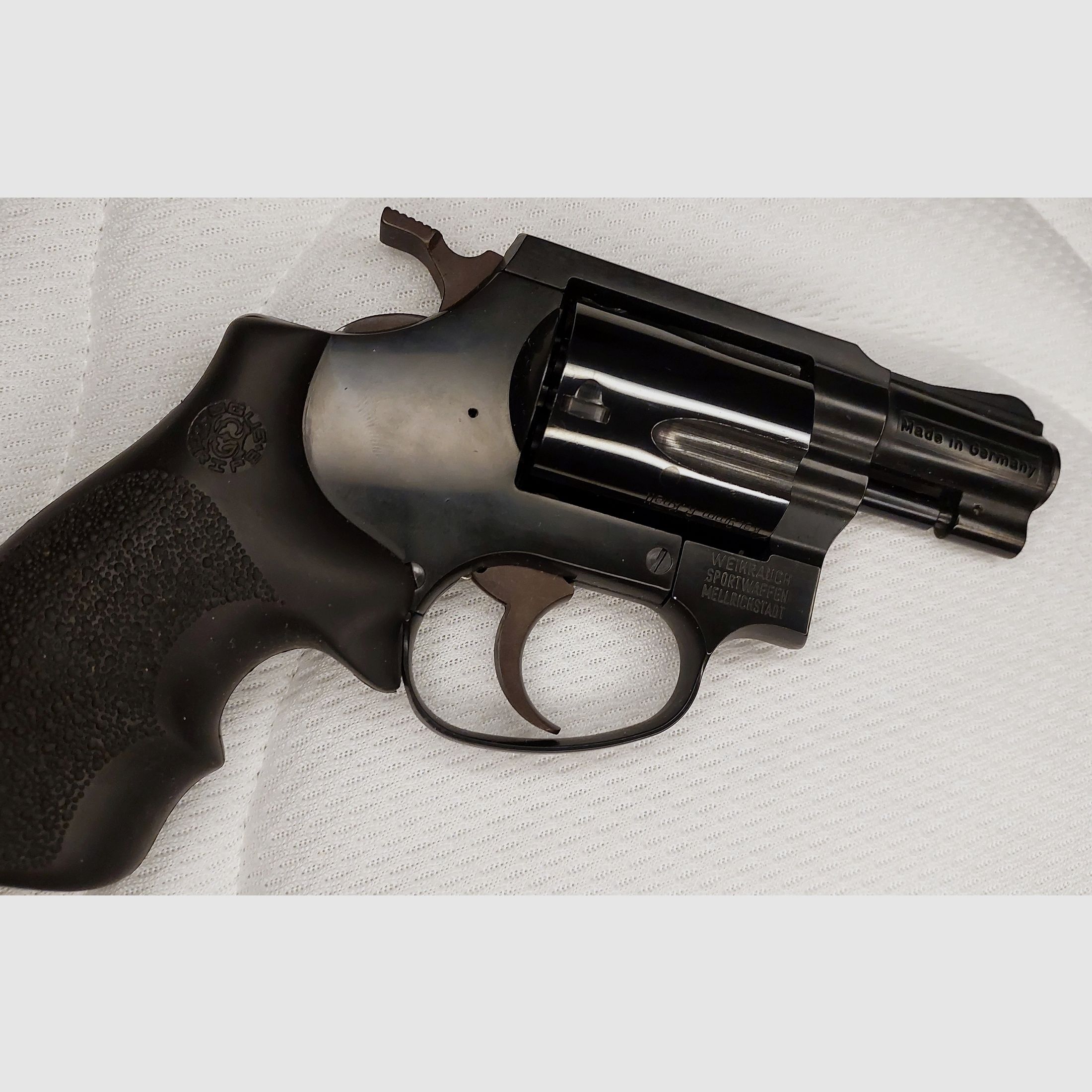 Weihrauch HW37 cal. 9mm R.K. (PTB 887) OVP in ottime condizioni (Arminius HW 37) con impugnature Hogue