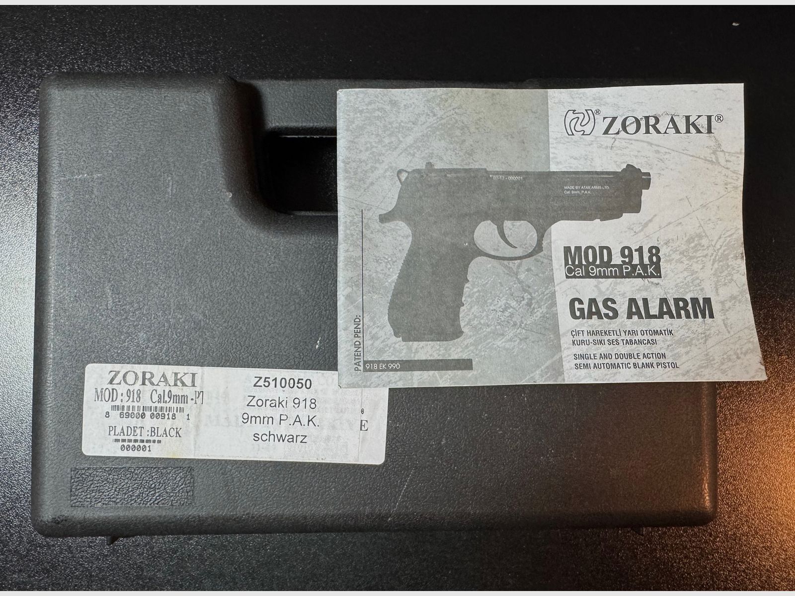 Zoraki 918 9 mm P.A.K. incluye maletín, cargador de repuesto y (multitud) lanzador