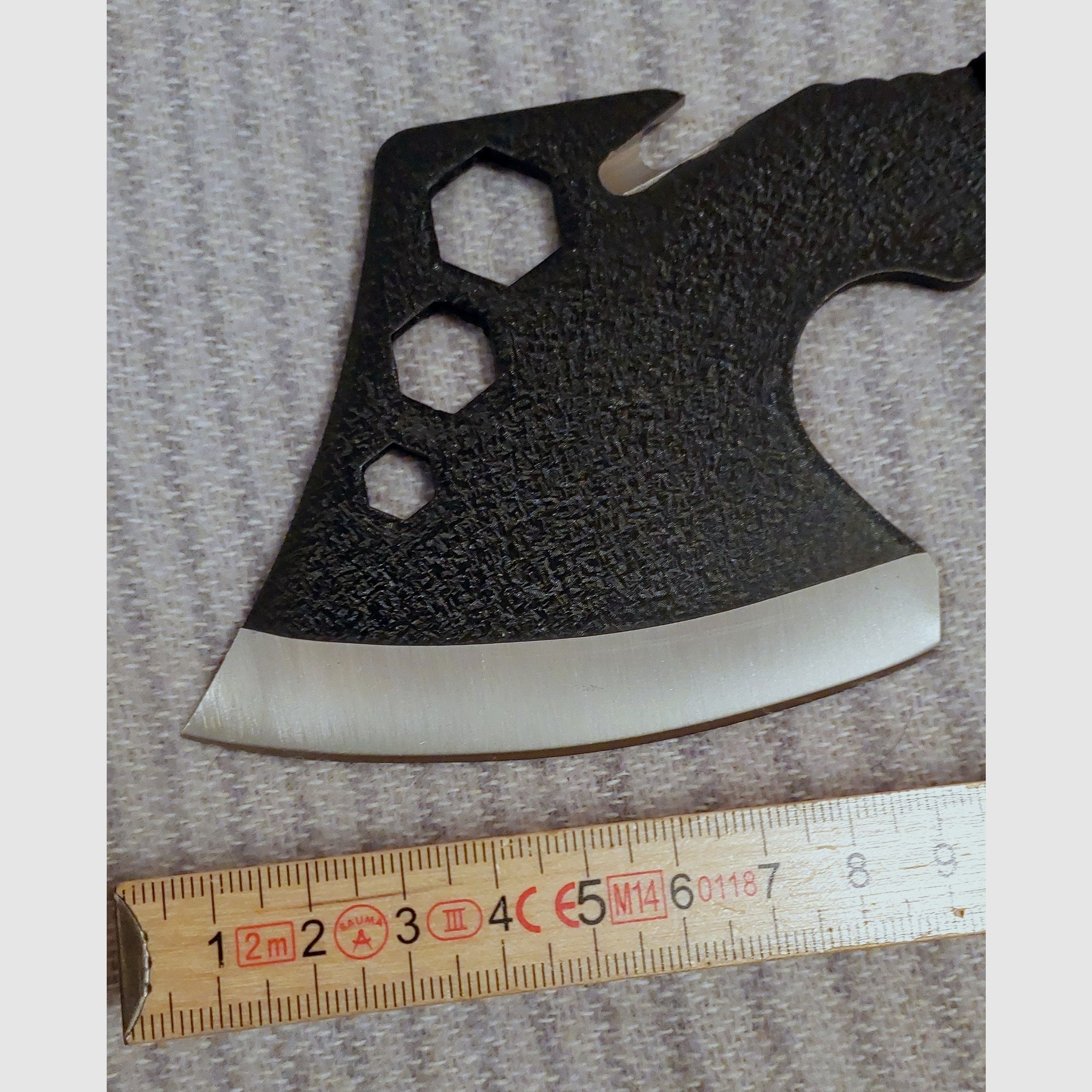 Kompaktes Camping- & Wurfbeil mit Cordura-Nylonhülle