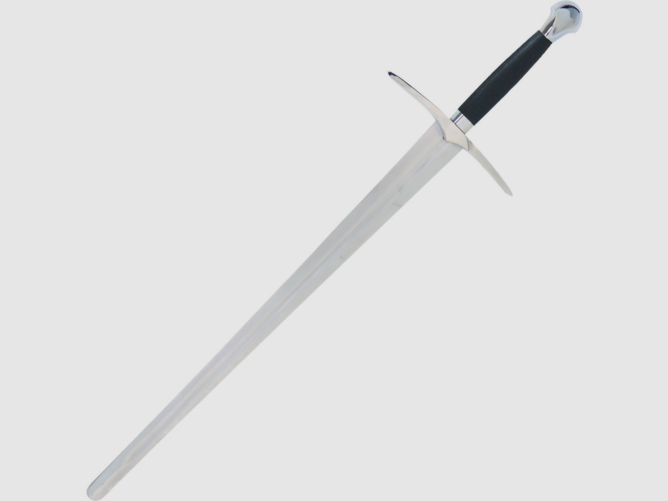 Show fighting sword with hand-forged blade