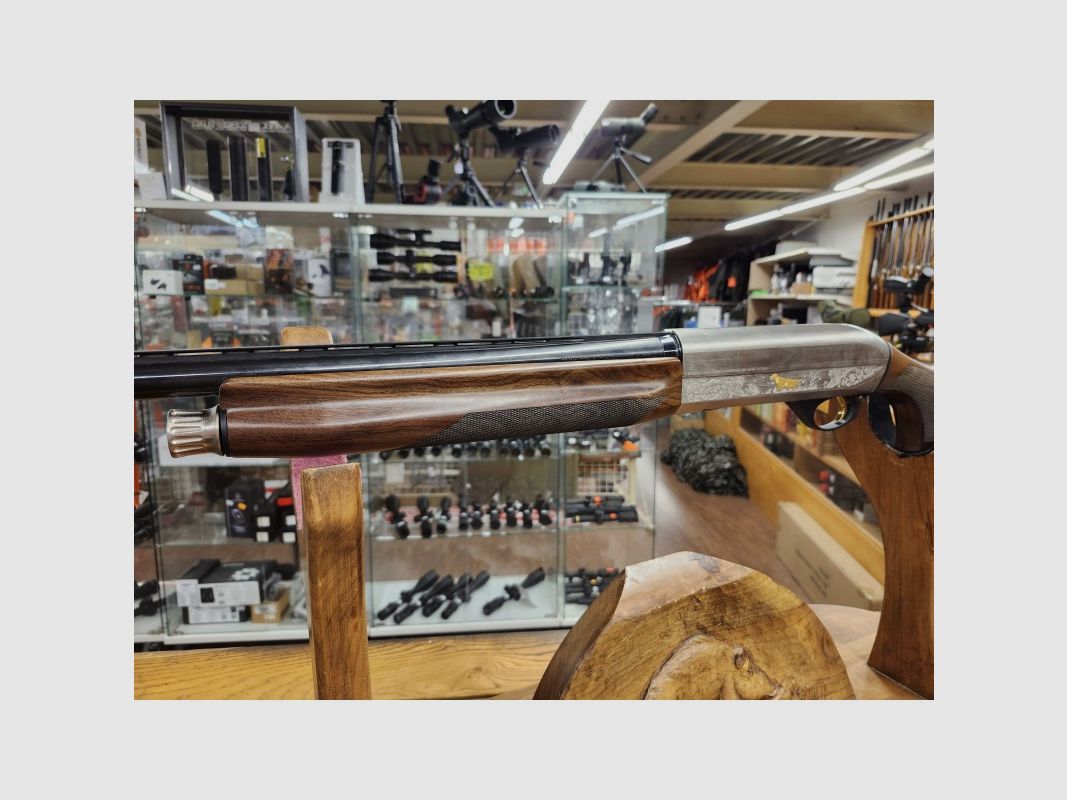 BENELLI MONTEFELTRO SILVER 12/76, Bild 7 von 7