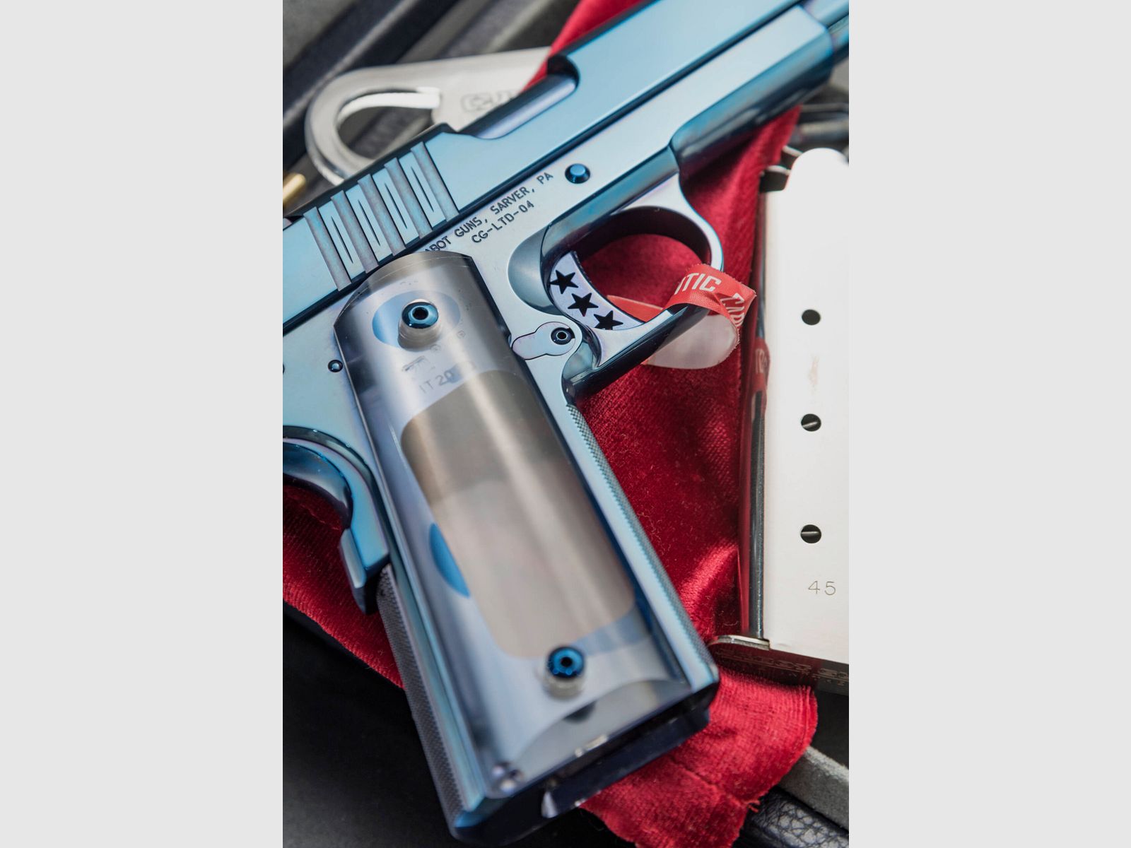 Cabot Guns Blue Deluxe Limited Edition, afbeelding 41 van 43