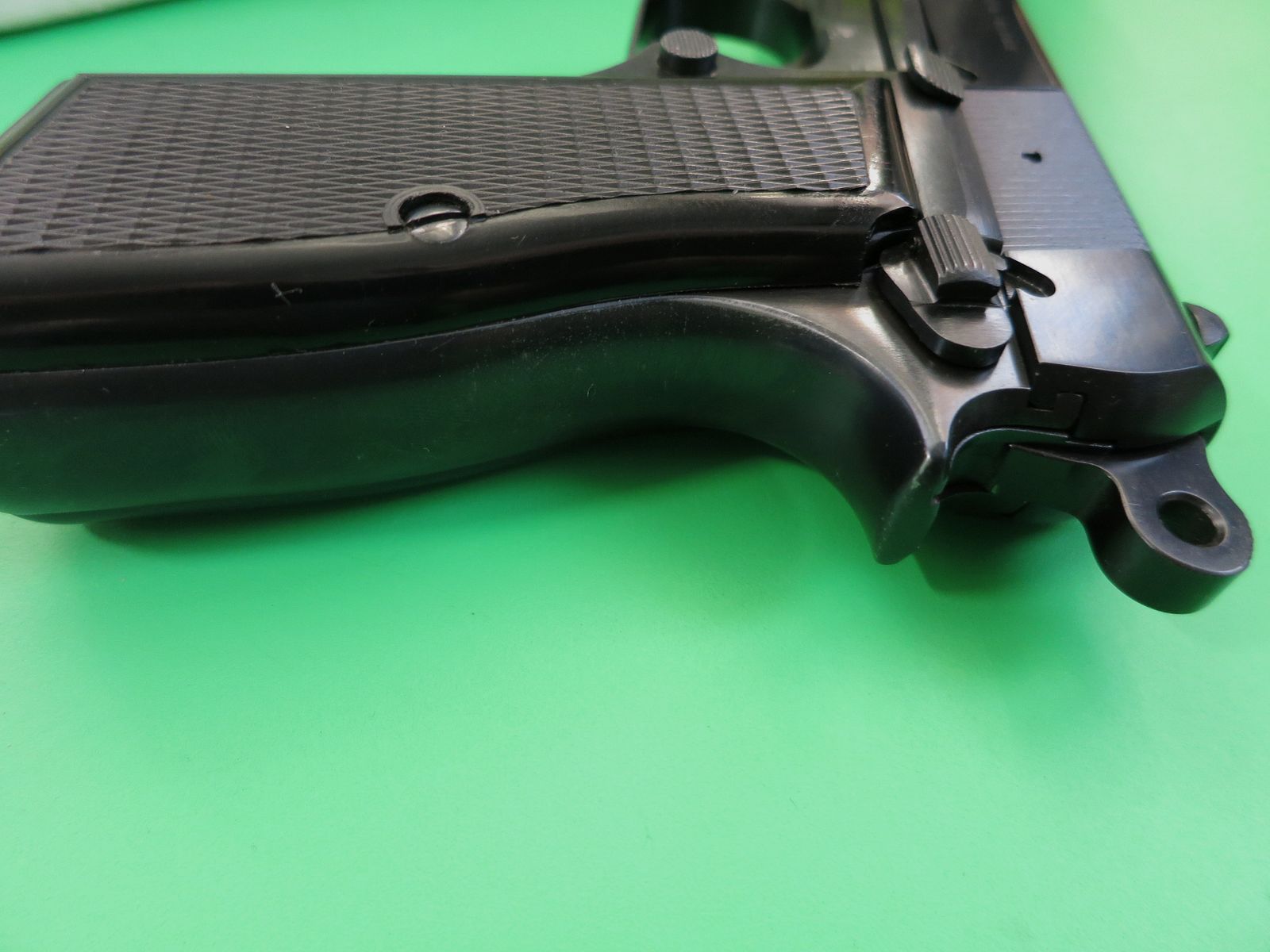 Fabrique Nationale Herstal, FN Browning HP (High Power), 9 mm Luger, wie neu    #51