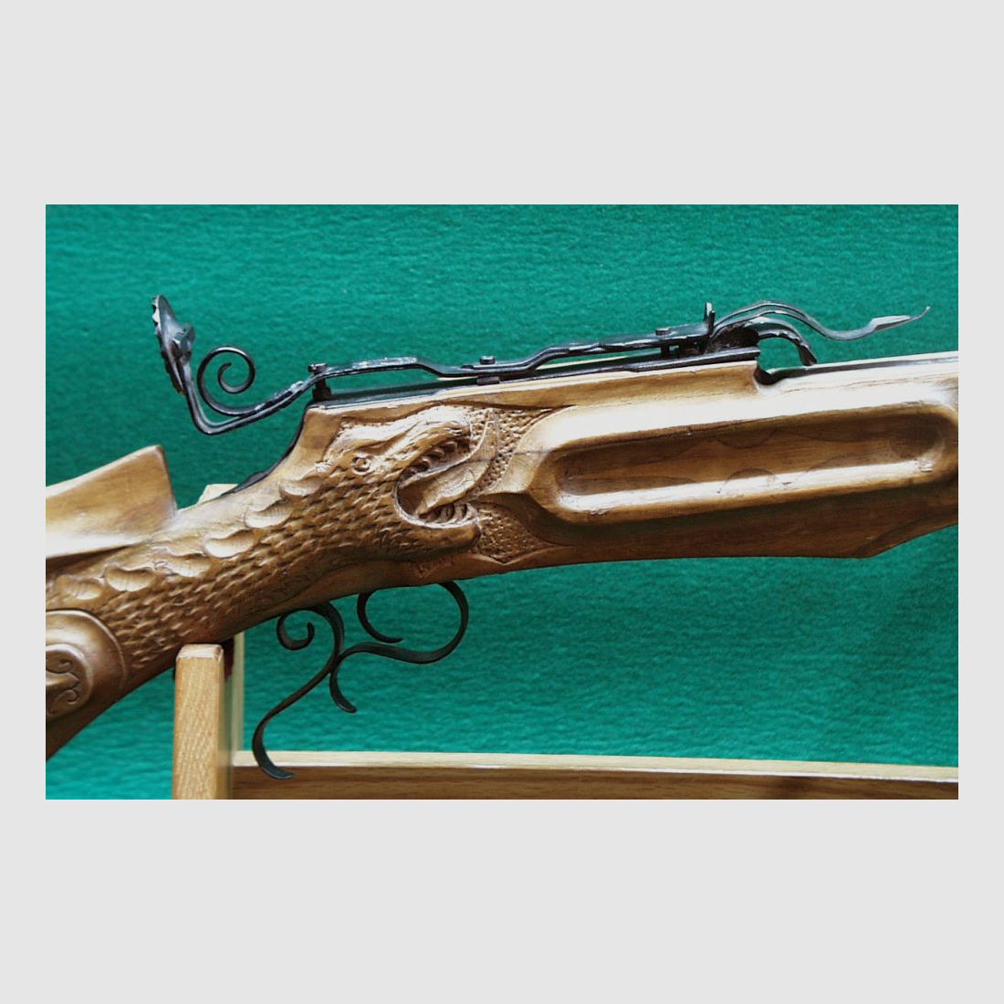 Custom Made	 Jagdarmbrust