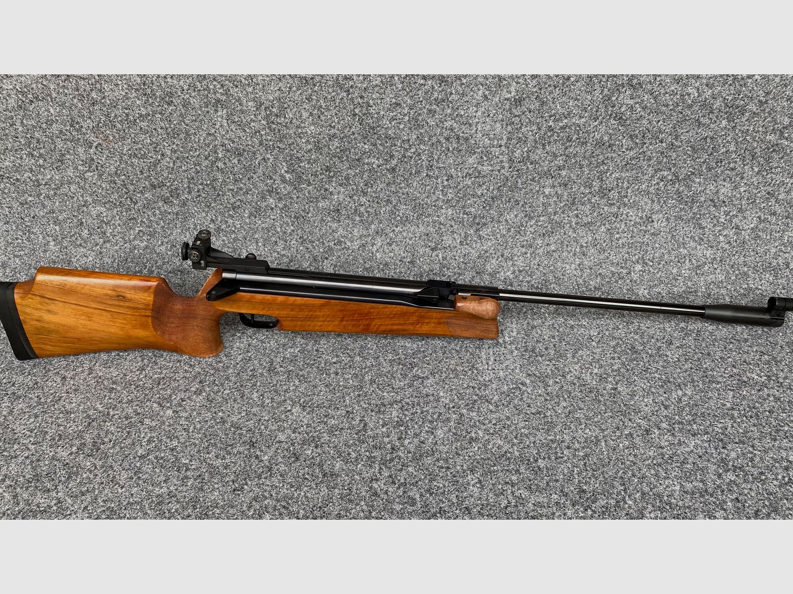 Walther LGR, match air rifle, side cocking 285 €, image 6 of 9