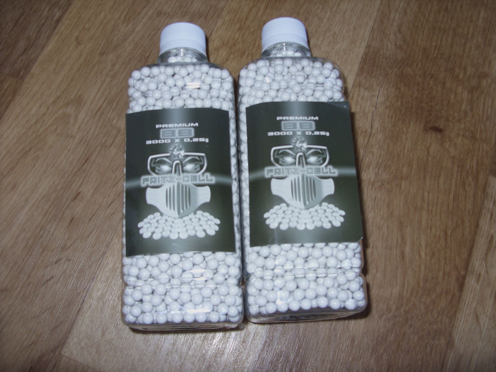 Steel BBs 4,5 mm  4500 + Softair Munition 6 mm 0,25g  6000 Stk.