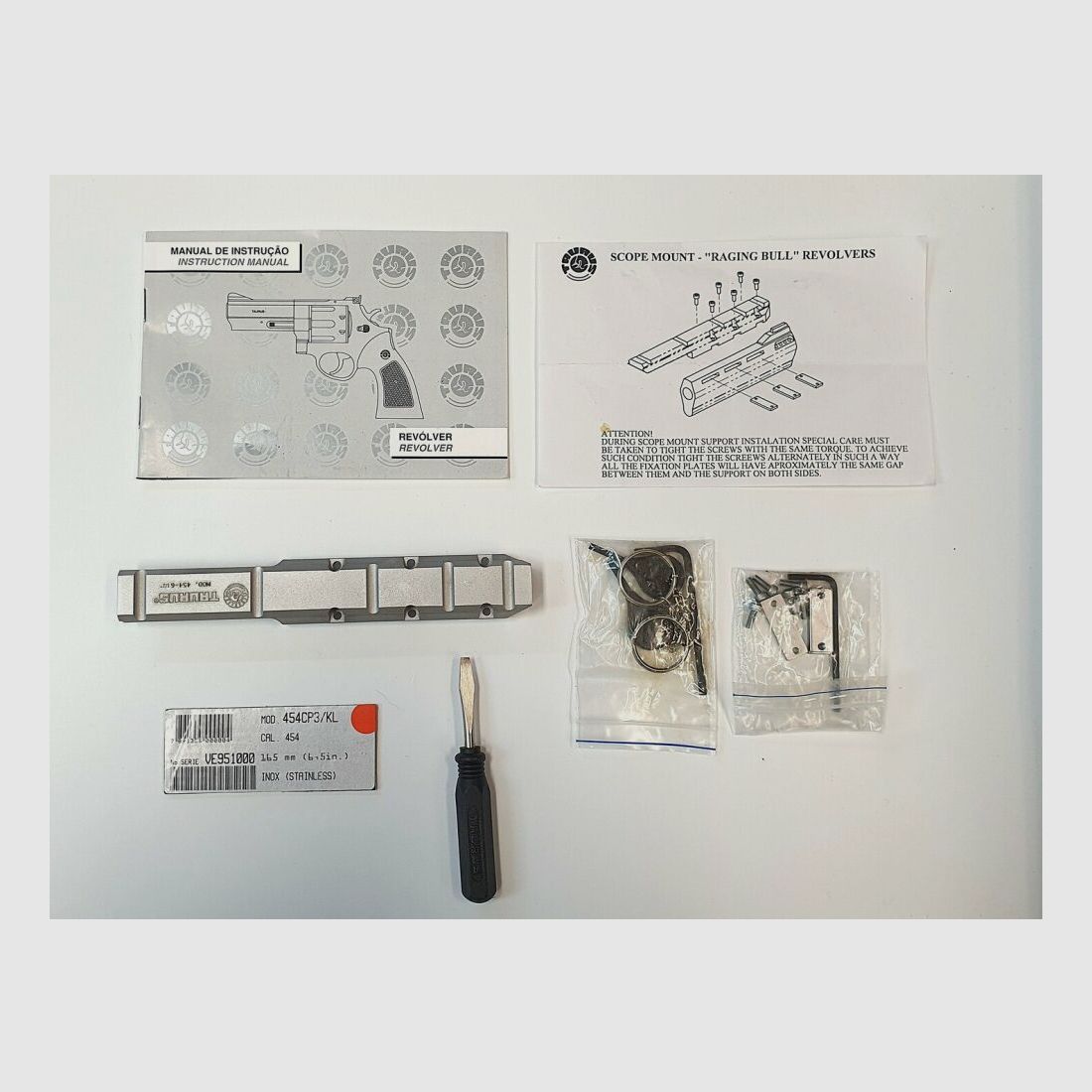 Revolver Taurus RAGING BULL en calibre .454 Casull nickelé 6,5" canon