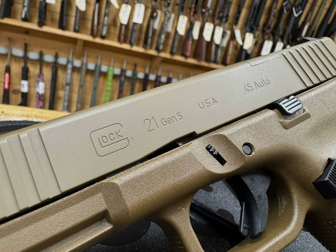 Glock 21 Gen5 FDE 