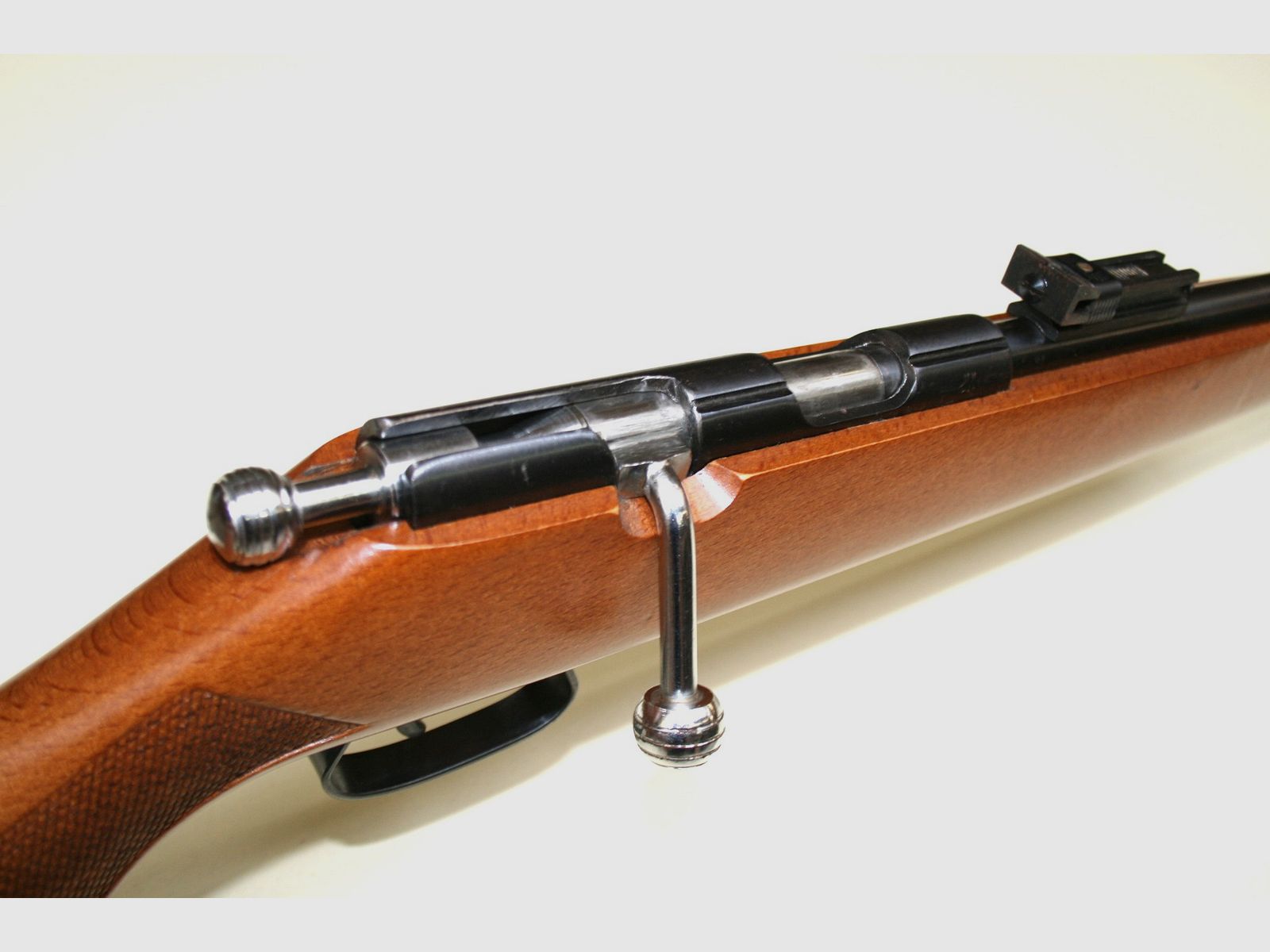 Repetierbüchse MANU ARM Monocoup + Demper – .22Lr (GEBRUIKT), afbeelding 5 van 9