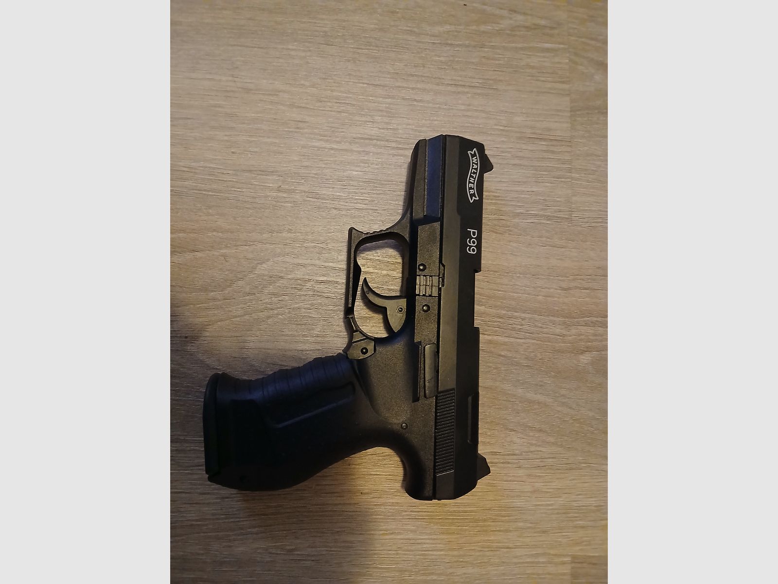 Pistola de fogueo Walther P99