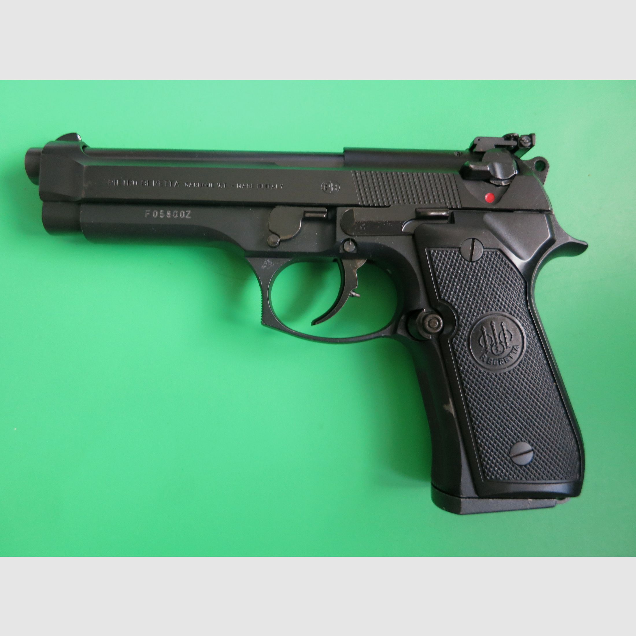 Semi-automatic pistol Beretta 92 FS (black), 9 mm Luger, pistol of the US armed forces #29