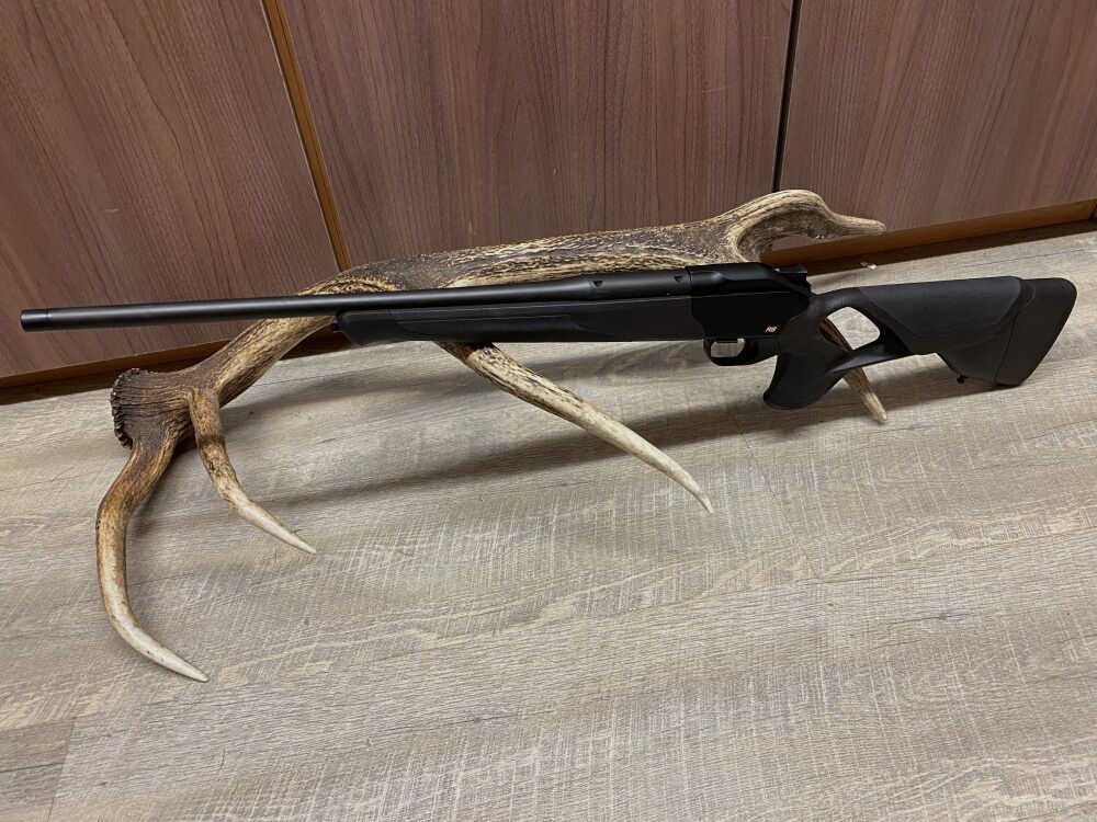 Blaser R8 Ultimate, corto