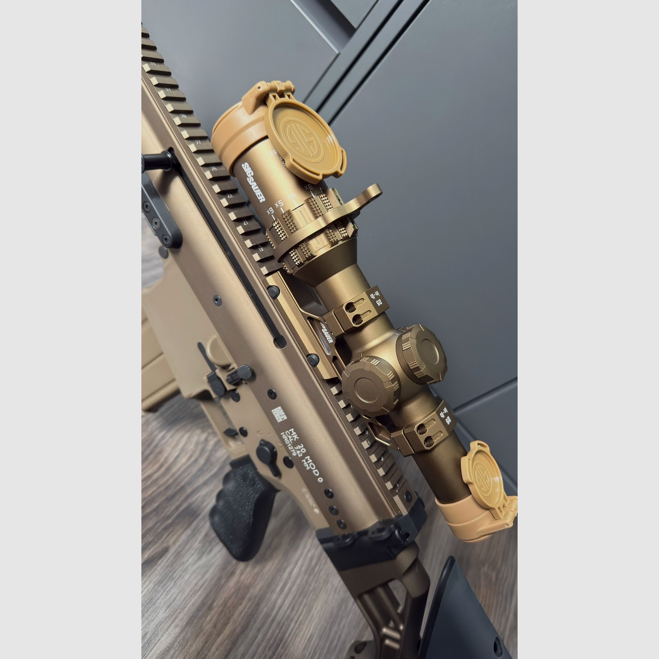 VFC MK20 SSR GBB + TANGO6T