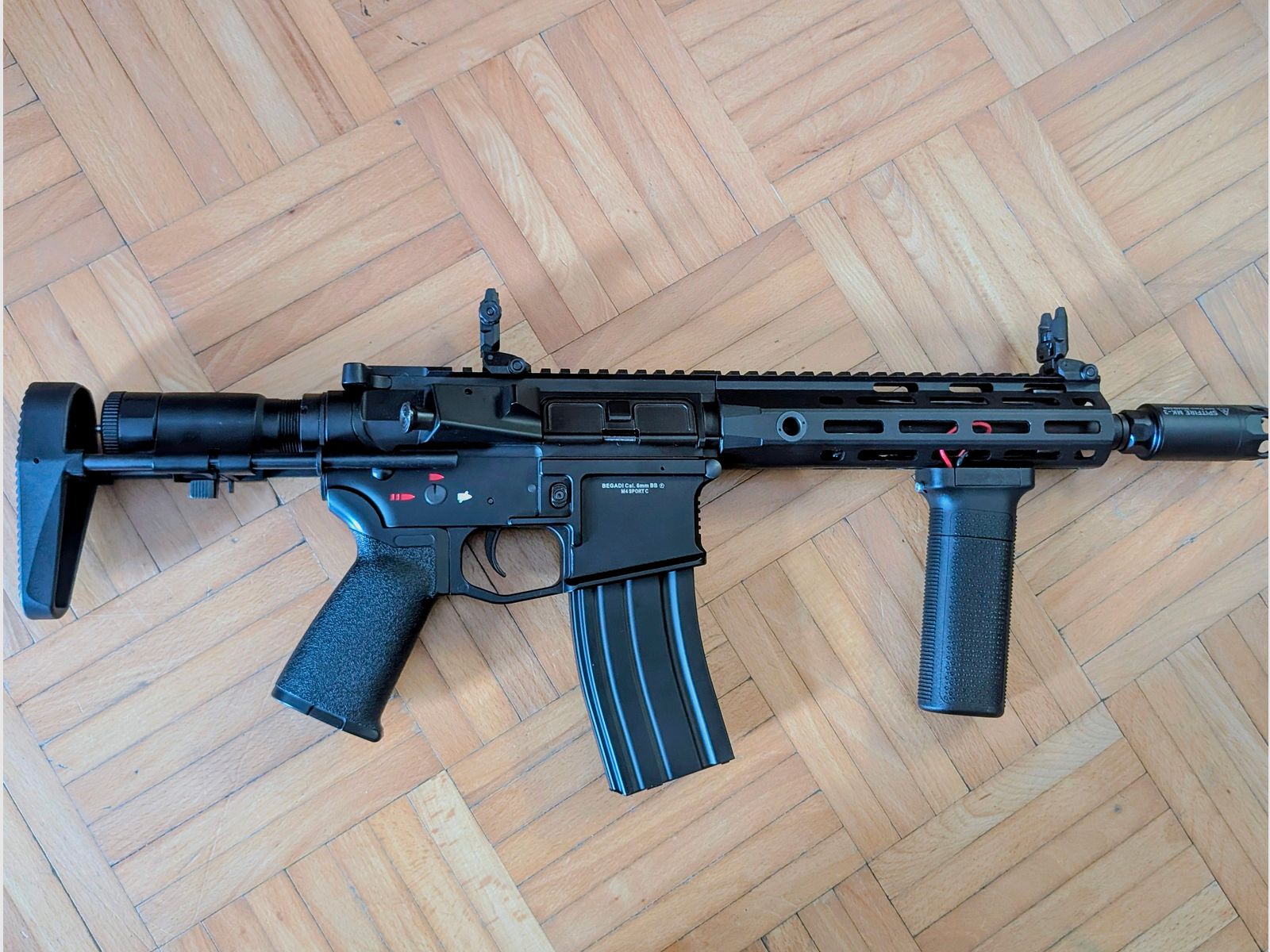 Begadi Sport M4 "Nova" Gen.5 S-AEG with Pro HopUp, Mosfet, CORE EFCS