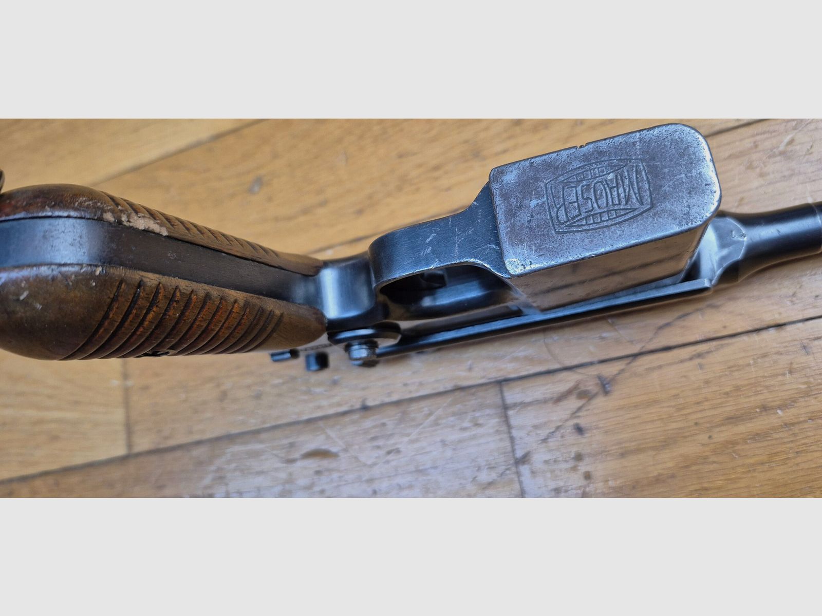 Sehr seltener Automatikpistole C96 Typ Schnellfeuer „genannt 712“ – Kal. 7.63 Mauser – Seltenes Exemplar, das von der Wehrmacht oder der SS verwendet wurde – Mythische Waffe – Eines der letzten produzierten Exemplare – Westinger-Typ Selektor – 100% monomatrikulierend – Mauser 10-Schuss Magazin konform – Handgefertigtes Etui 2. Weltkrieg – TBE++ – Kategorie A2 – Export AUSSCHLIESSLICH!, Bild 11 von 34