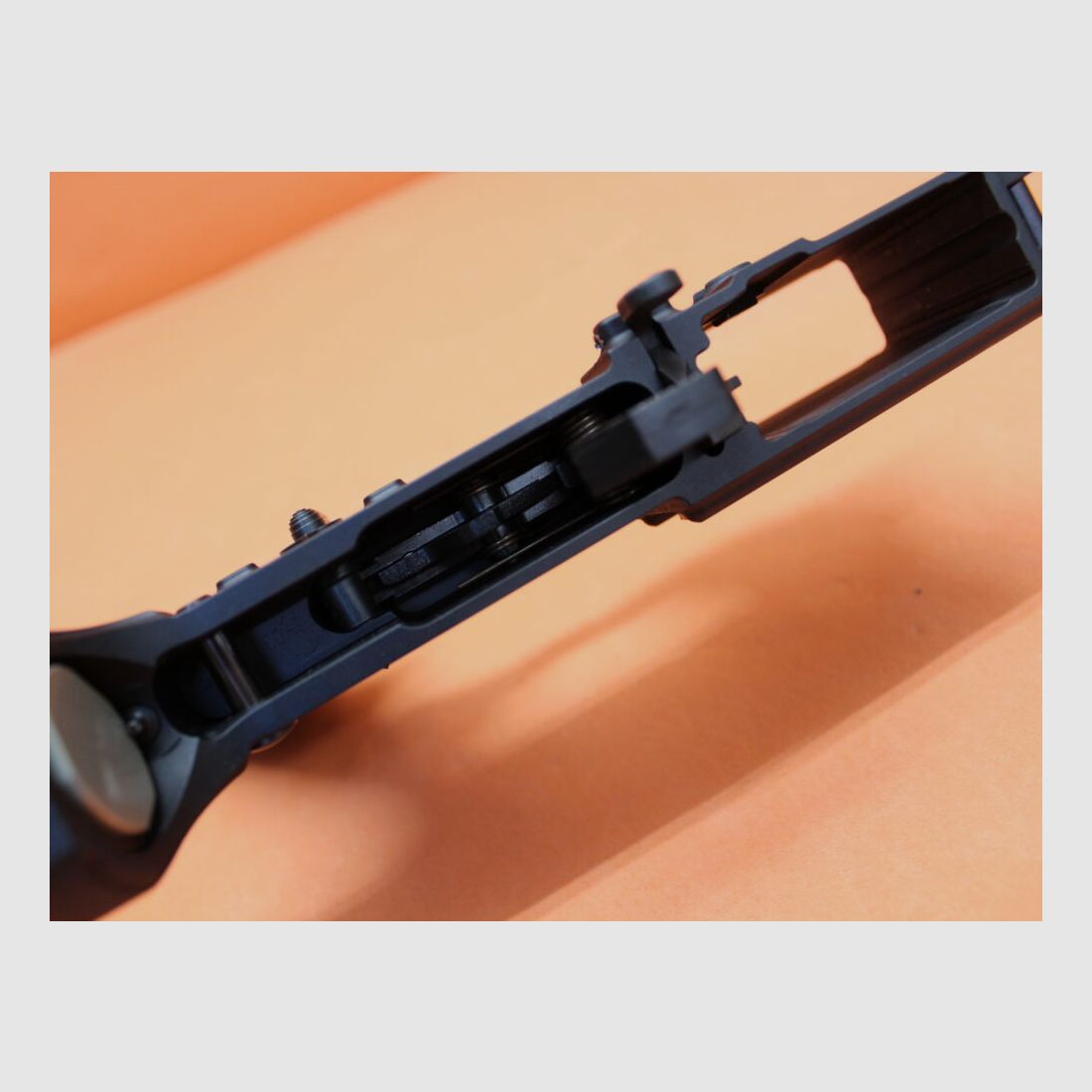 Różne dolne obudowy Oberland Arms OA-15: Dolny odbiornik półautomatyczny kompletny/ System kolby A2 AR-15