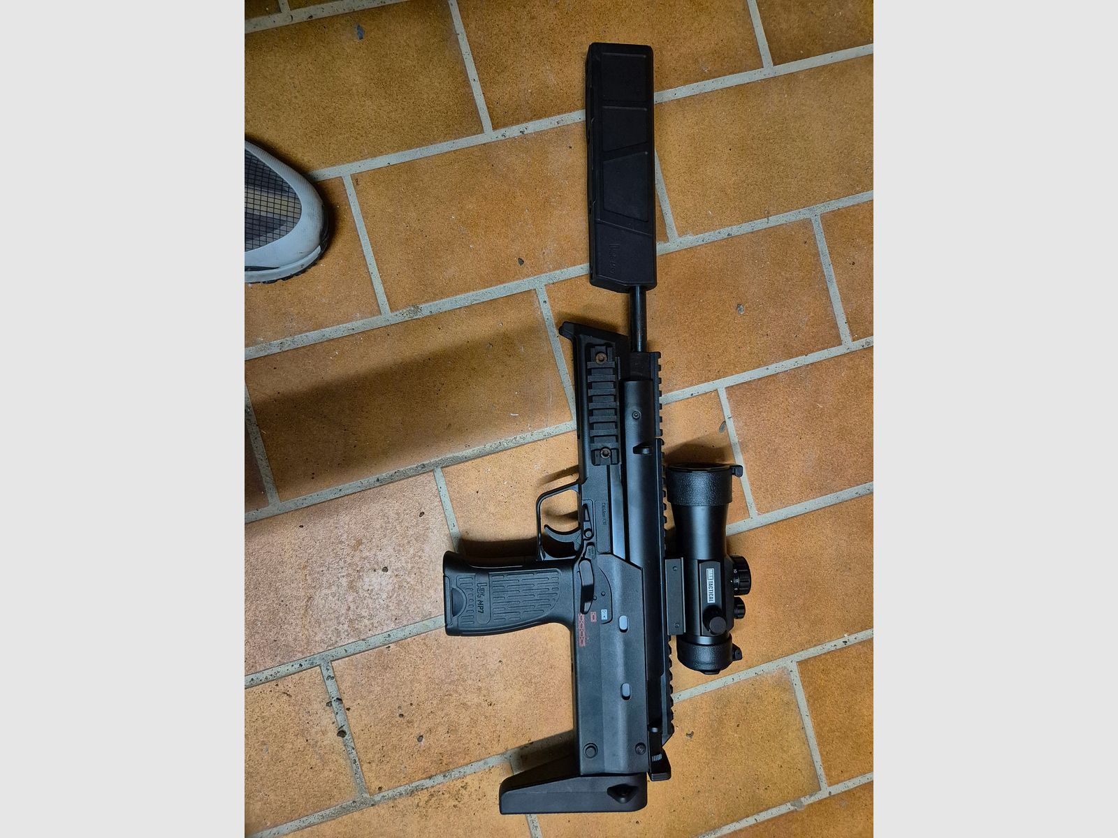 Umarex MP7 Knicklader Luftpistole 