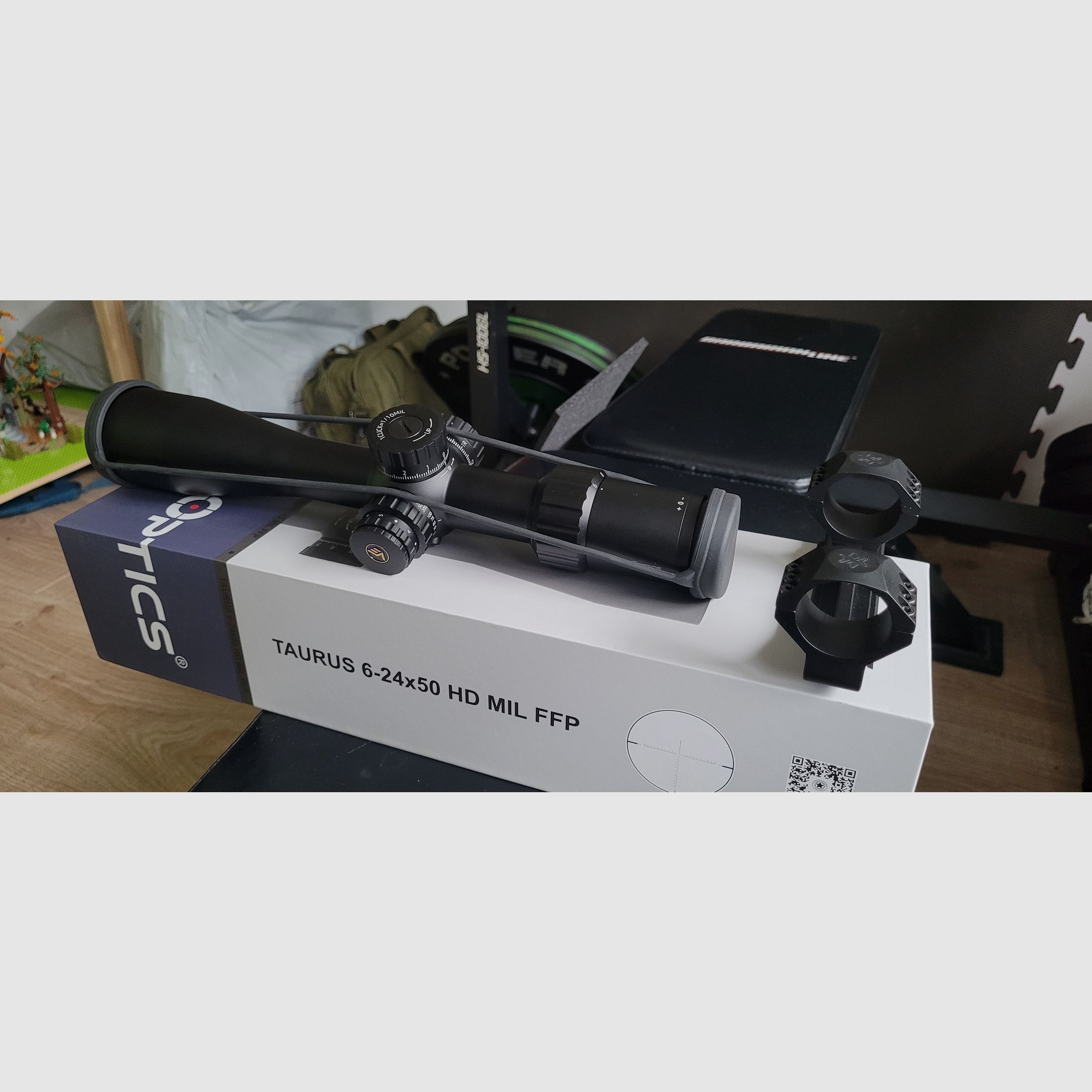 Vector Optics Tauron / Taurus - 6-24x50 HD MIL (34mm FFP - SCFF-46)