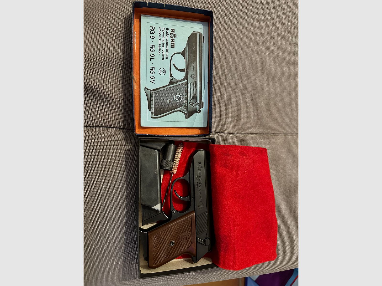 Röhm RG 9 – PTB 232 – 8 mm K – OVP – 3 Magazine – sehr guter Zustand 
