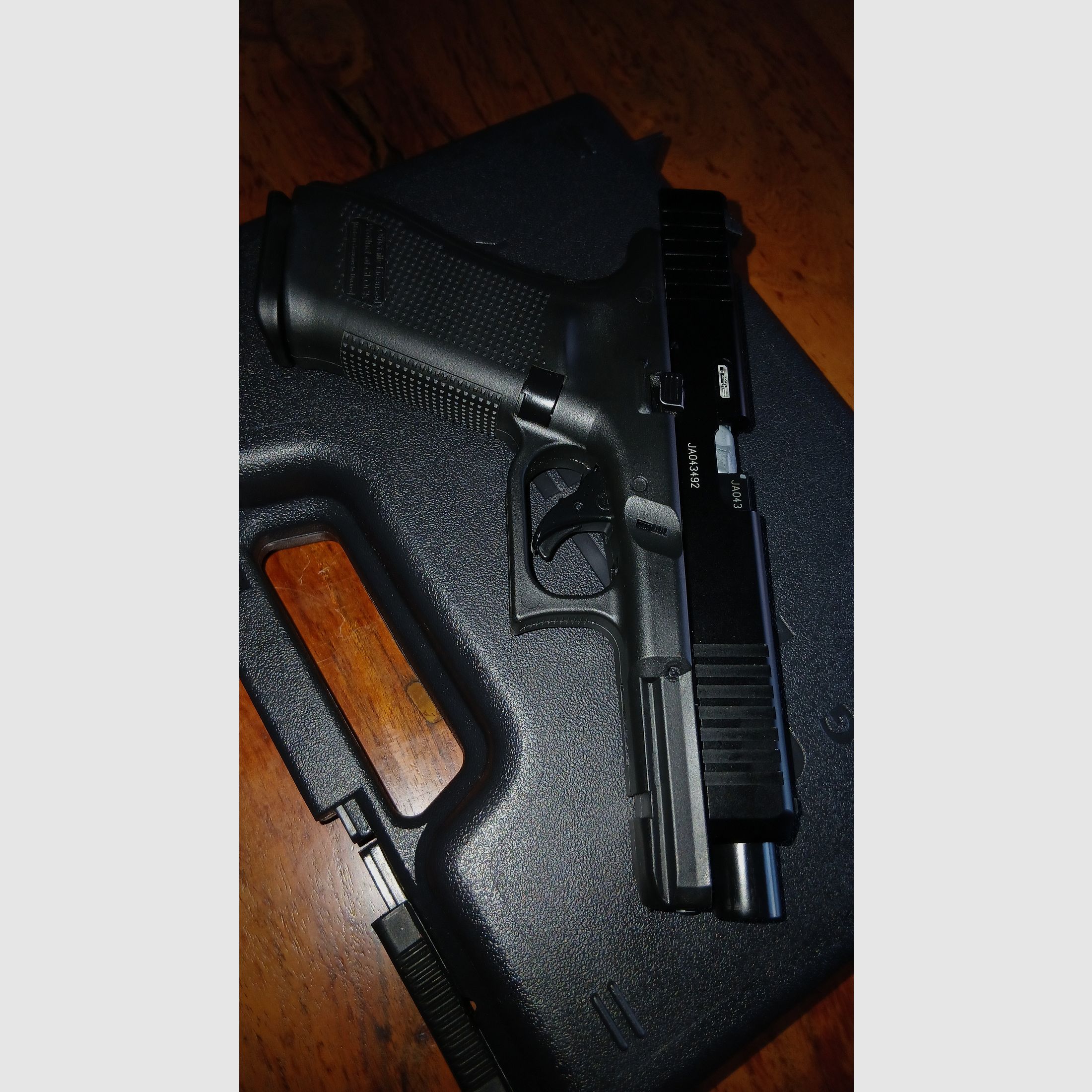 Glock 17 Gen 5  T4E  .43  RAM + Quick Piercing Magazin incl. verzending