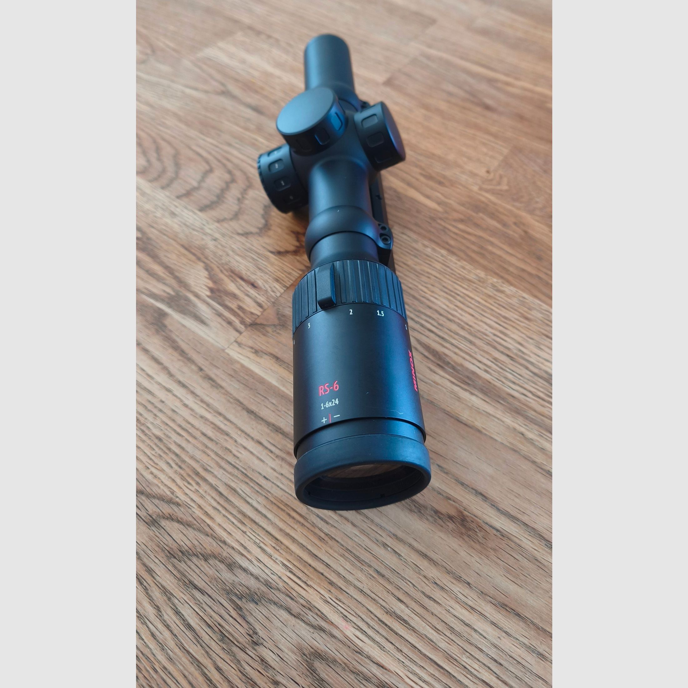 DJ Glas Minox RS6 1-6x24