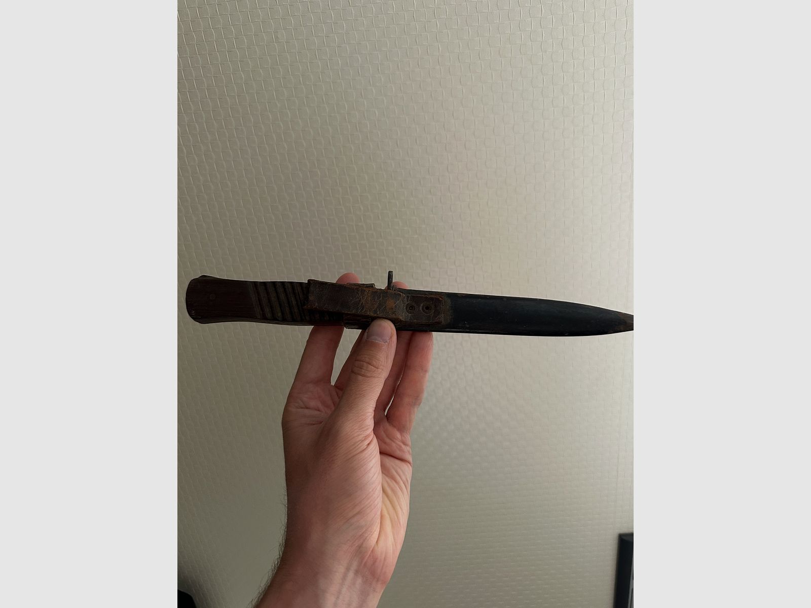 Gottlieb Hammesfahr Solingen trench dagger, image 1 of 9