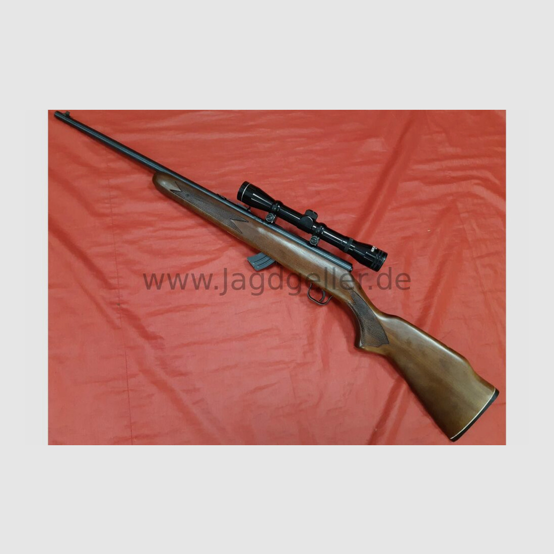 Repetierbüchse Lakefield mit Magazin und 4x32 Zielfernrohr .22lr