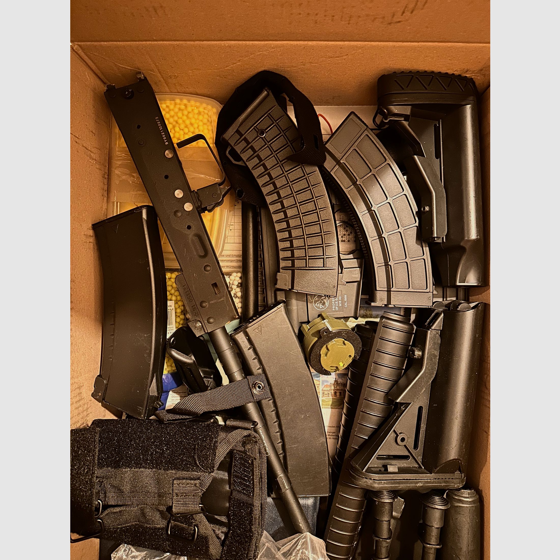 Ersatzteile AK, M4, Magazine, Zwiebeln BB vieles mehr 