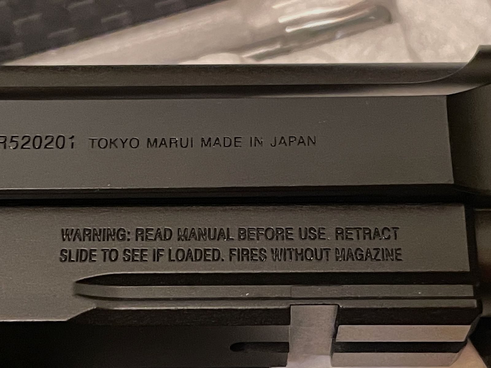 Tokyo Marui Beretta M9A1 Airsoft / Softair with real wood grips (like new)