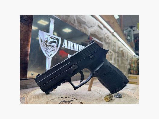 UŻYWANY – PISTOLET – SIG SAUER MOD. P250 kal. 9×21 (LOGO KANTON SAN GALLO)