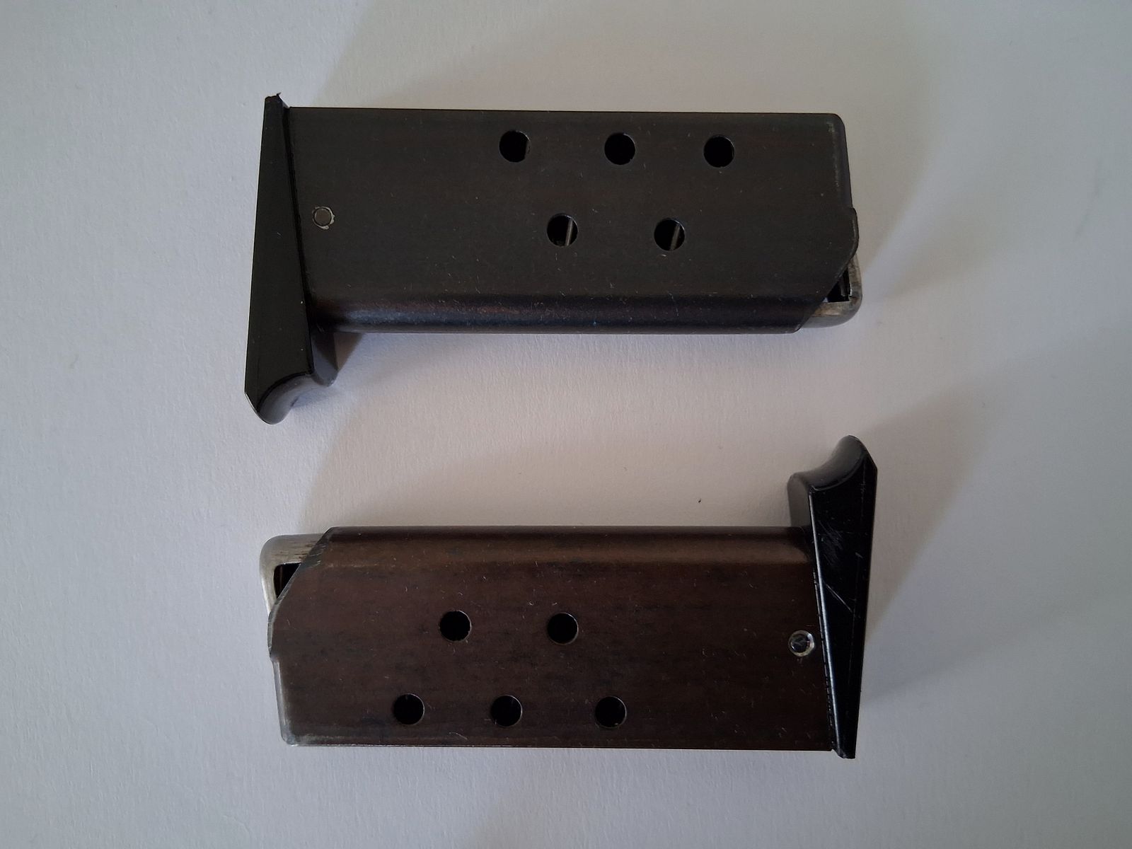 2 cargadores para SM 110 cal. 8 mm K., imagen 1 de 2