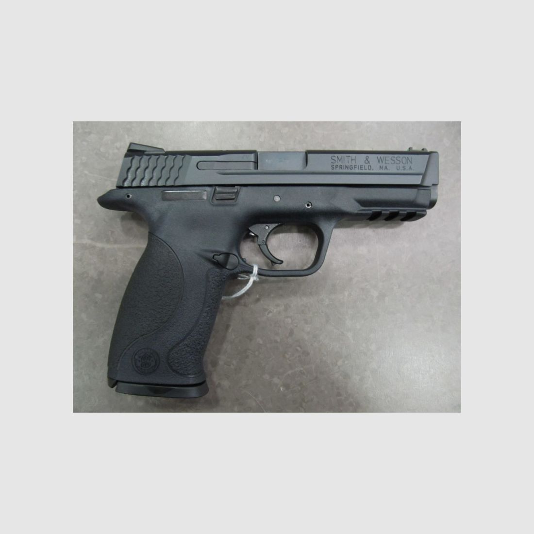 SMITH&WESSON MP9 CAL9X21 used, image 2 of 7