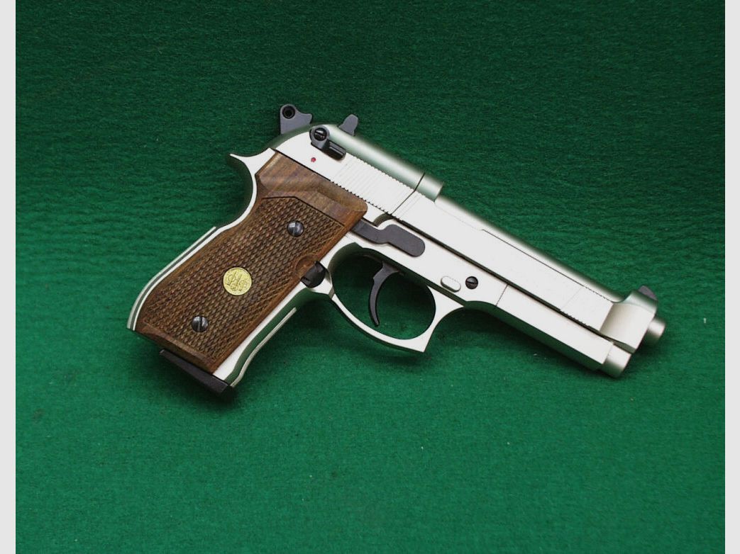 Umarex CO2 Beretta Mod. 92FS, nickel/Holzgriffschale