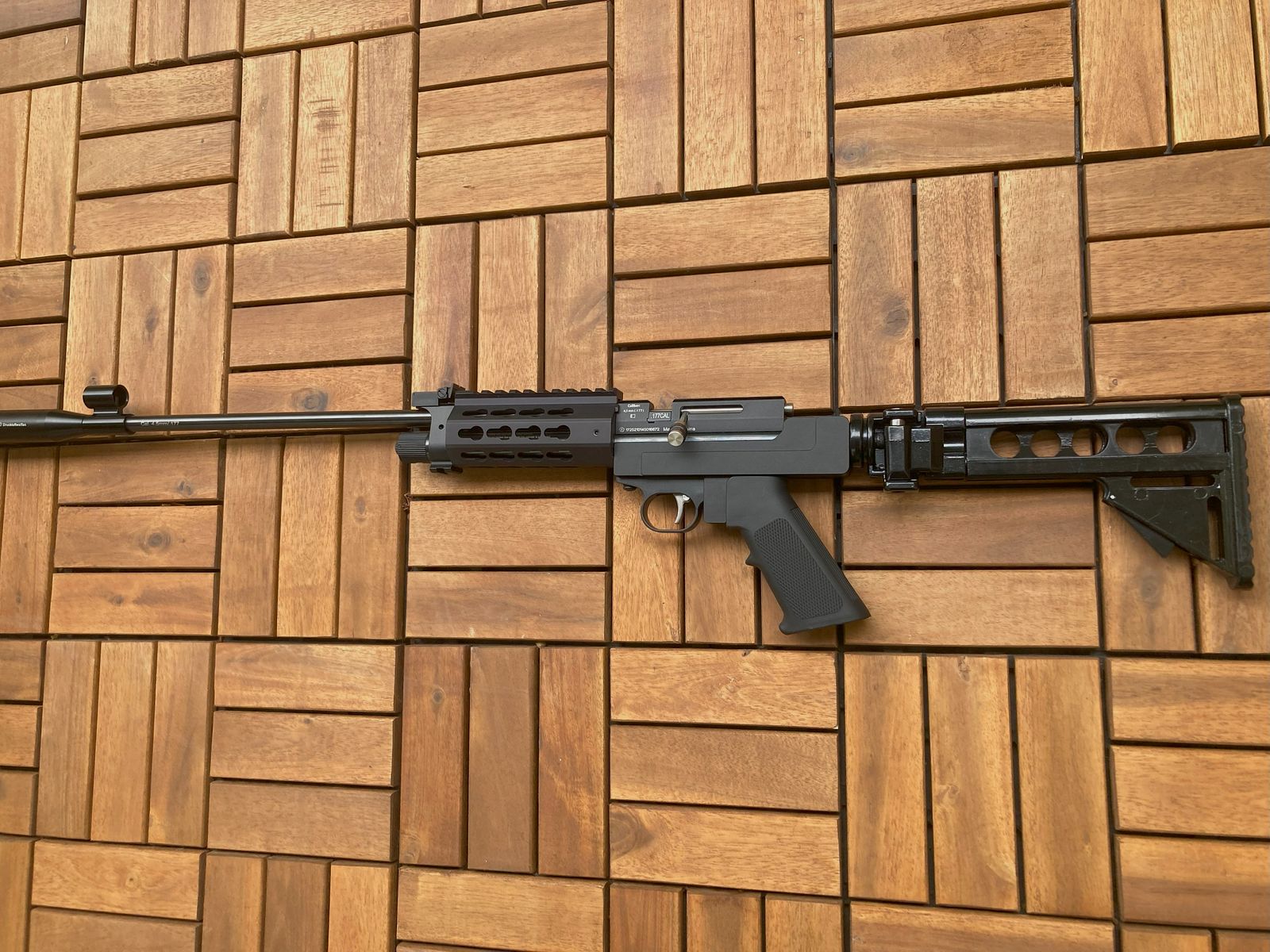 Diana Chaser Luftgewehr Kaliber 4,5mm neuwertiger taktischer Umbau LR300 AR15 Stil