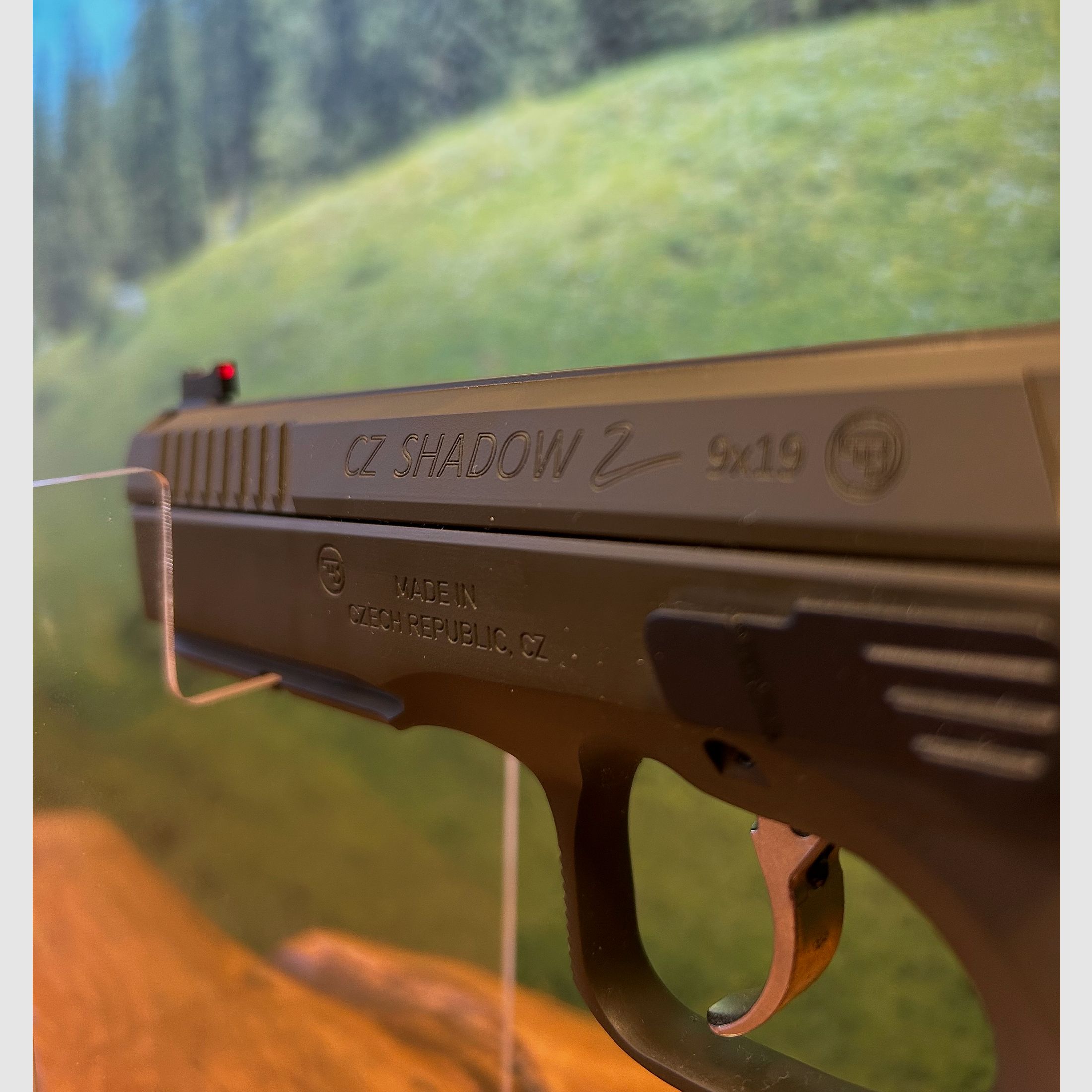 CZ Shadow 2 / COULEURS SPÉCIALES / MÉGA OFFRE