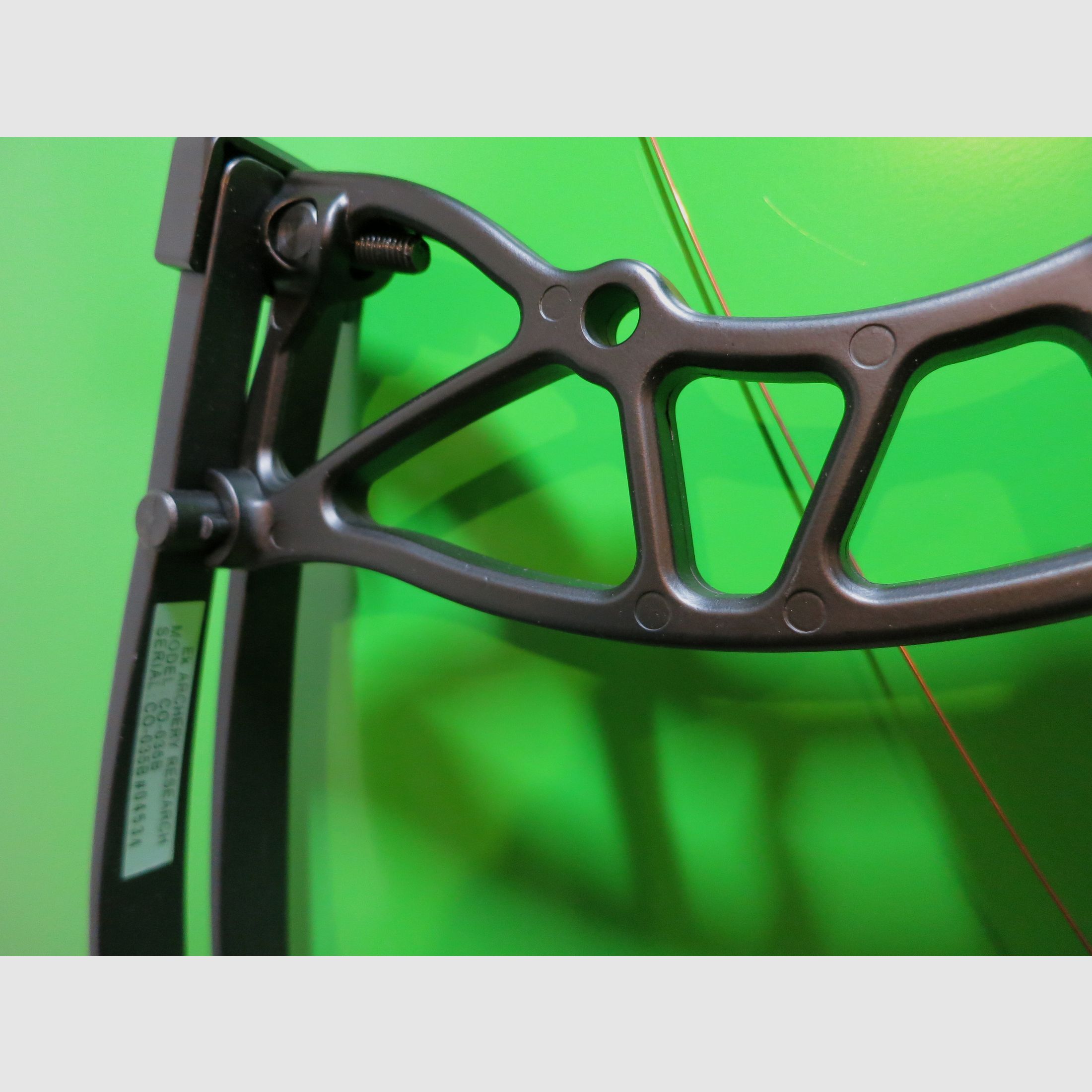 EK Archery Research CO-035B, Exterminator - 15-70 lbs - Compoundbogen, Super-Set -25%   #30