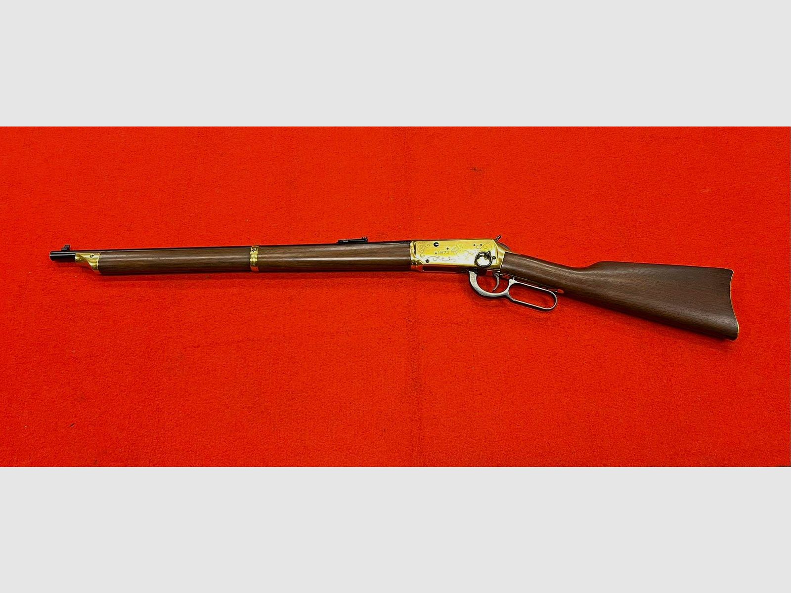 WINCHESTER MODÈLE 94 MUSQUETTE POLICE MONTÉE ROYALE CANADIENNE CALIBRE 30-30 WINCHESTER, image 2 sur 5