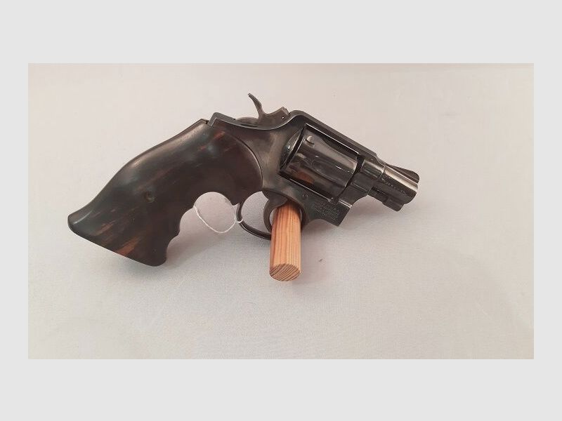 Smith & Wesson used weapon model 10-7
