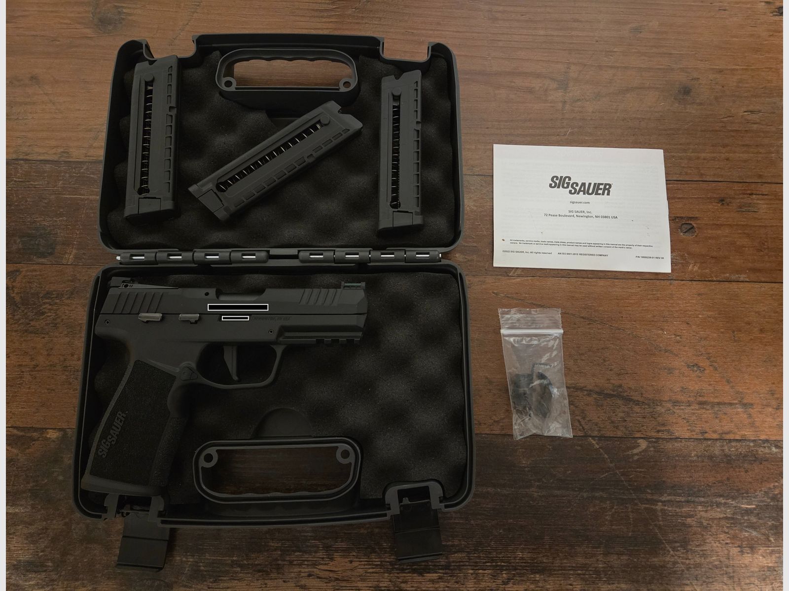 Sig Sauer P322 3 Magazine - Neuwertig