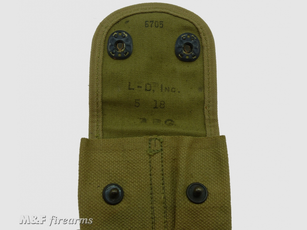 US Magazintasche (Magazine Pocket) M 1917 für 2 Pistolen-Magazine Colt 1911 Hersteller L - D. Inc. 1918 Material Canvas Webbing