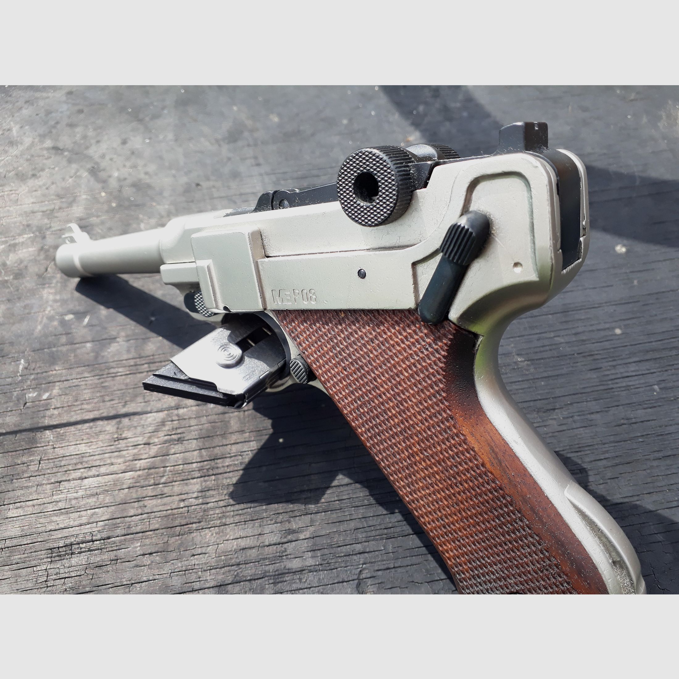 ME Modell P08 Parabellum Nickel, selten.