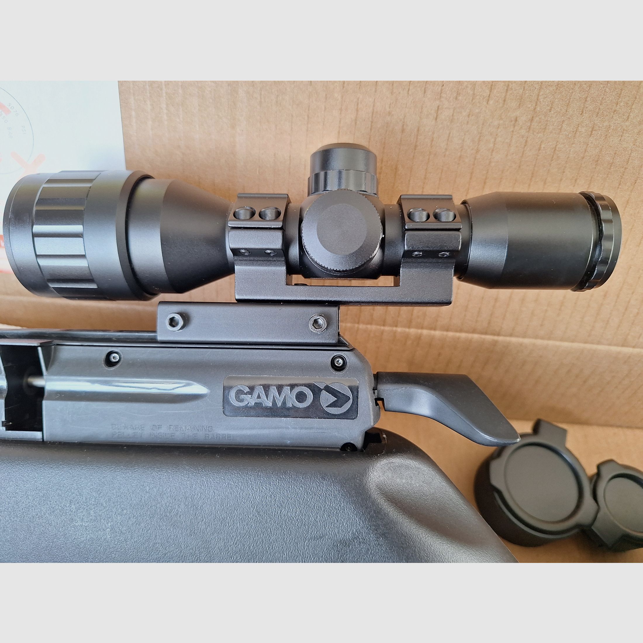 Gamo Arrow PCP Luftgewehr 4,5mm inklusive 2x10er Magazin