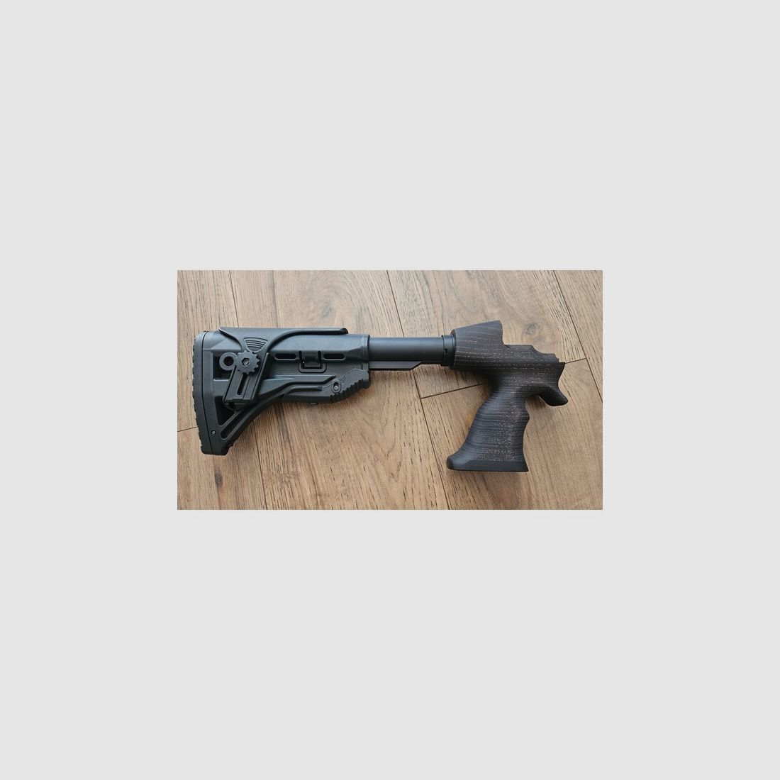 Huben GK1 Tactical Carbine Holzgriff mit Schaft