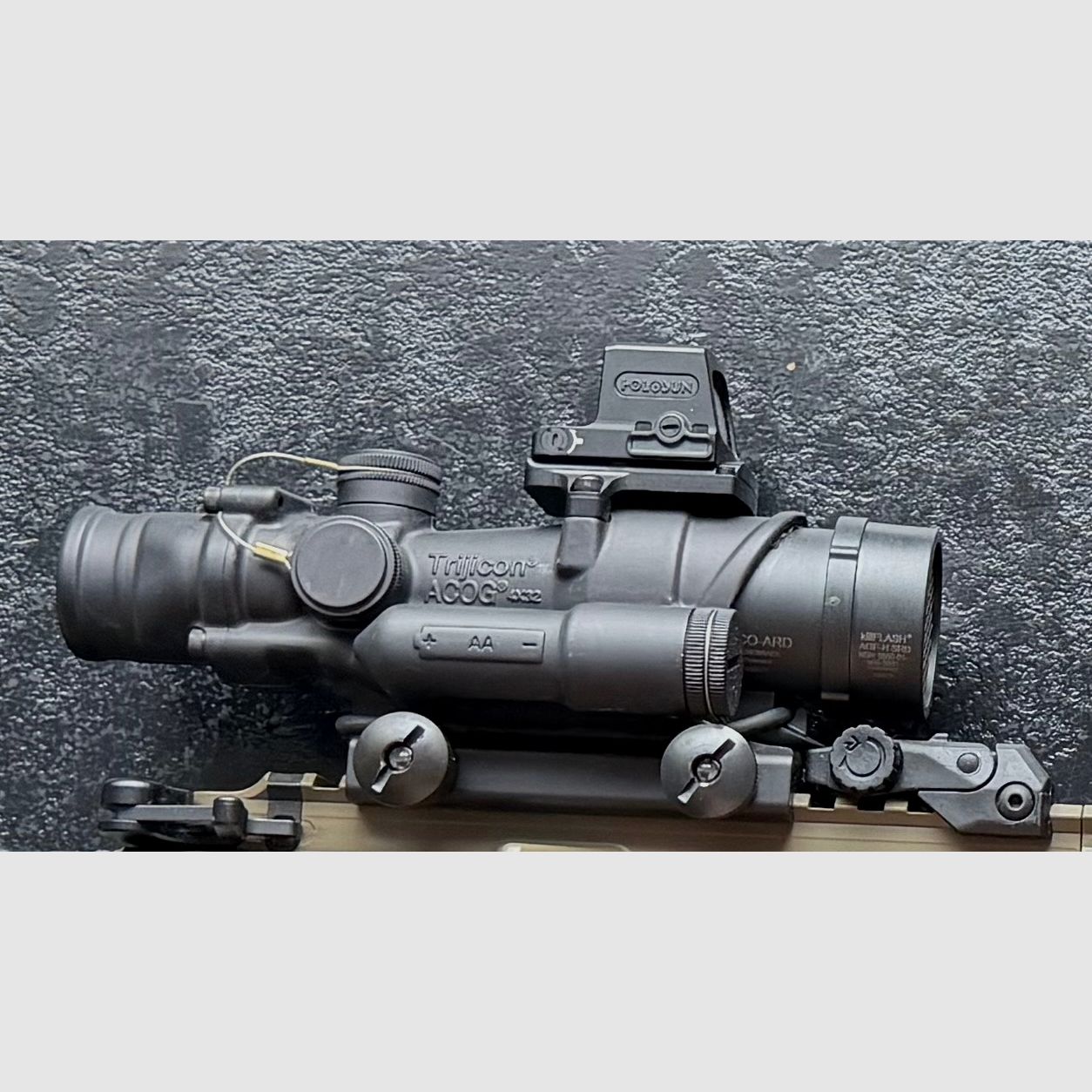 Trijicon Acog Ta02 Chevron red