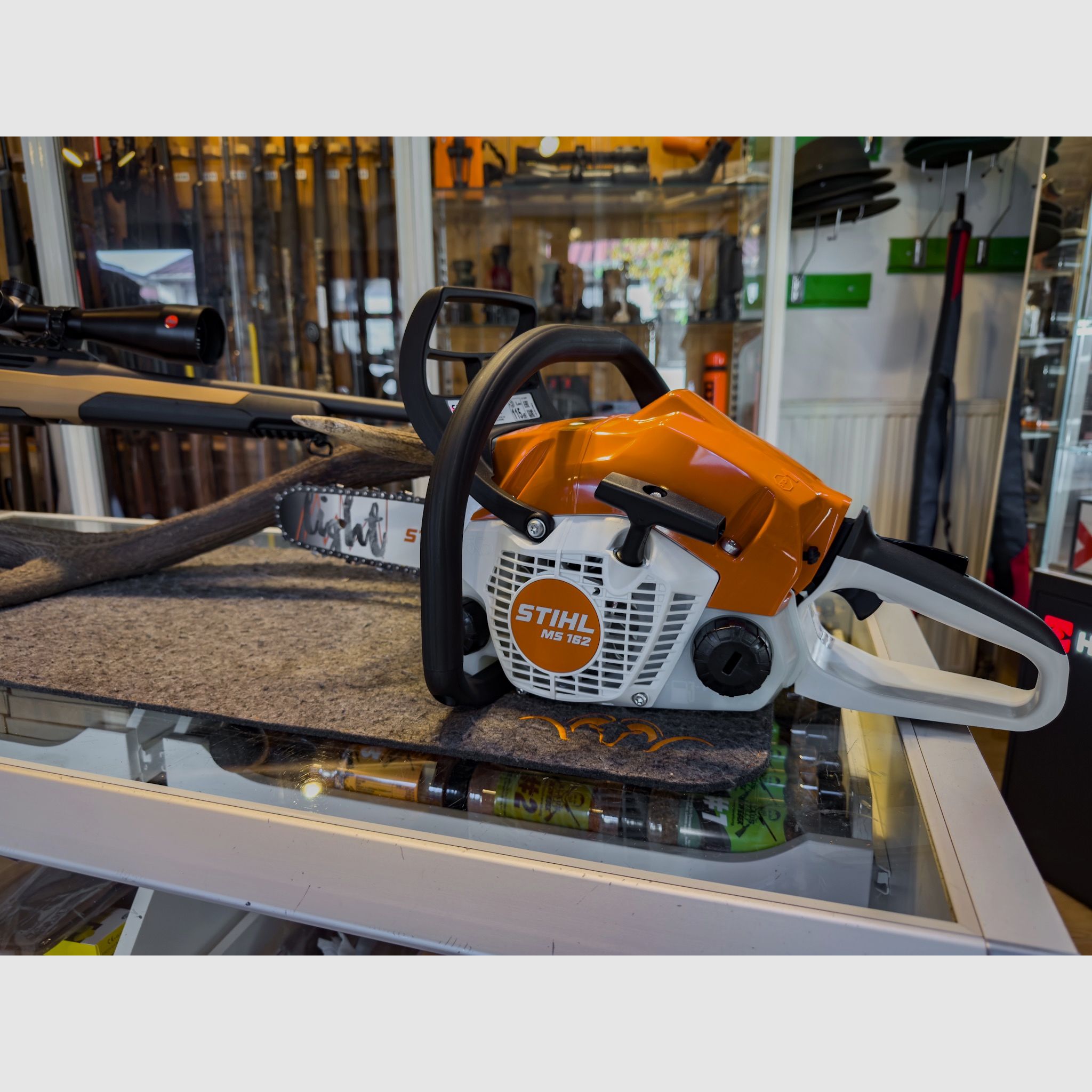 Steyr MS Wild Macherpaket mit Stihl Kettensäge