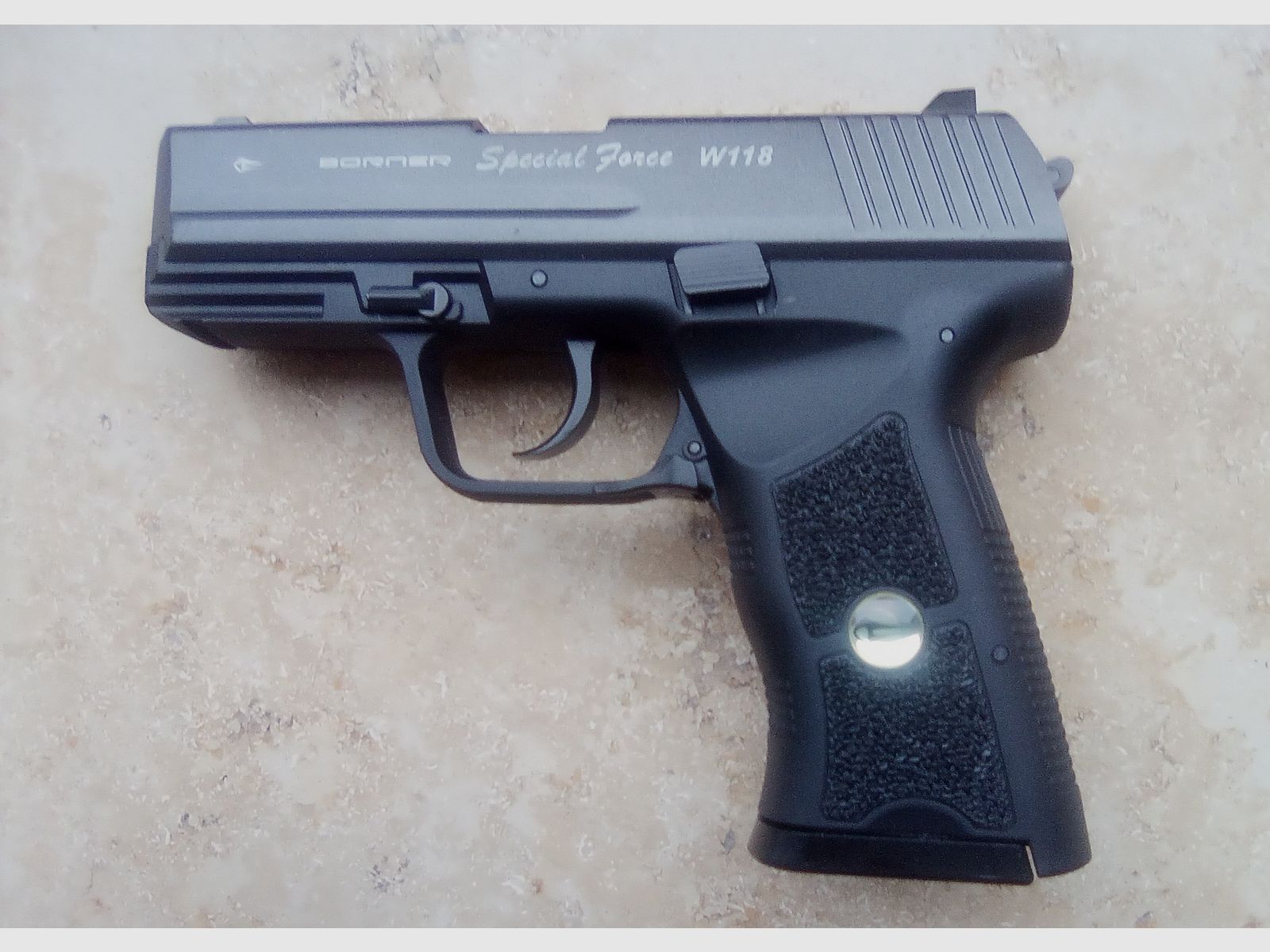 Disolución de colección de pistolas y revólveres CO2